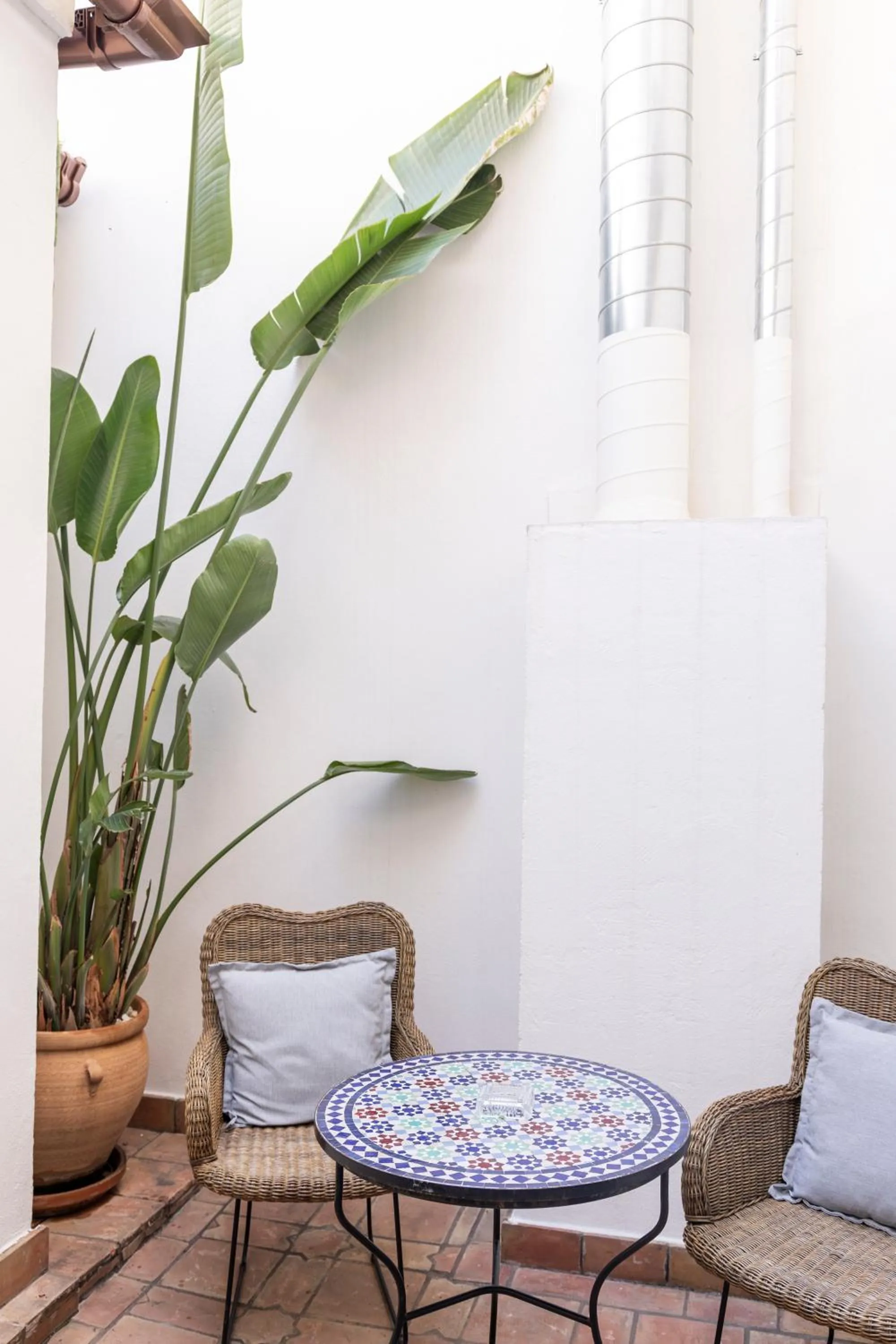 Patio in Hotel Gravina 51