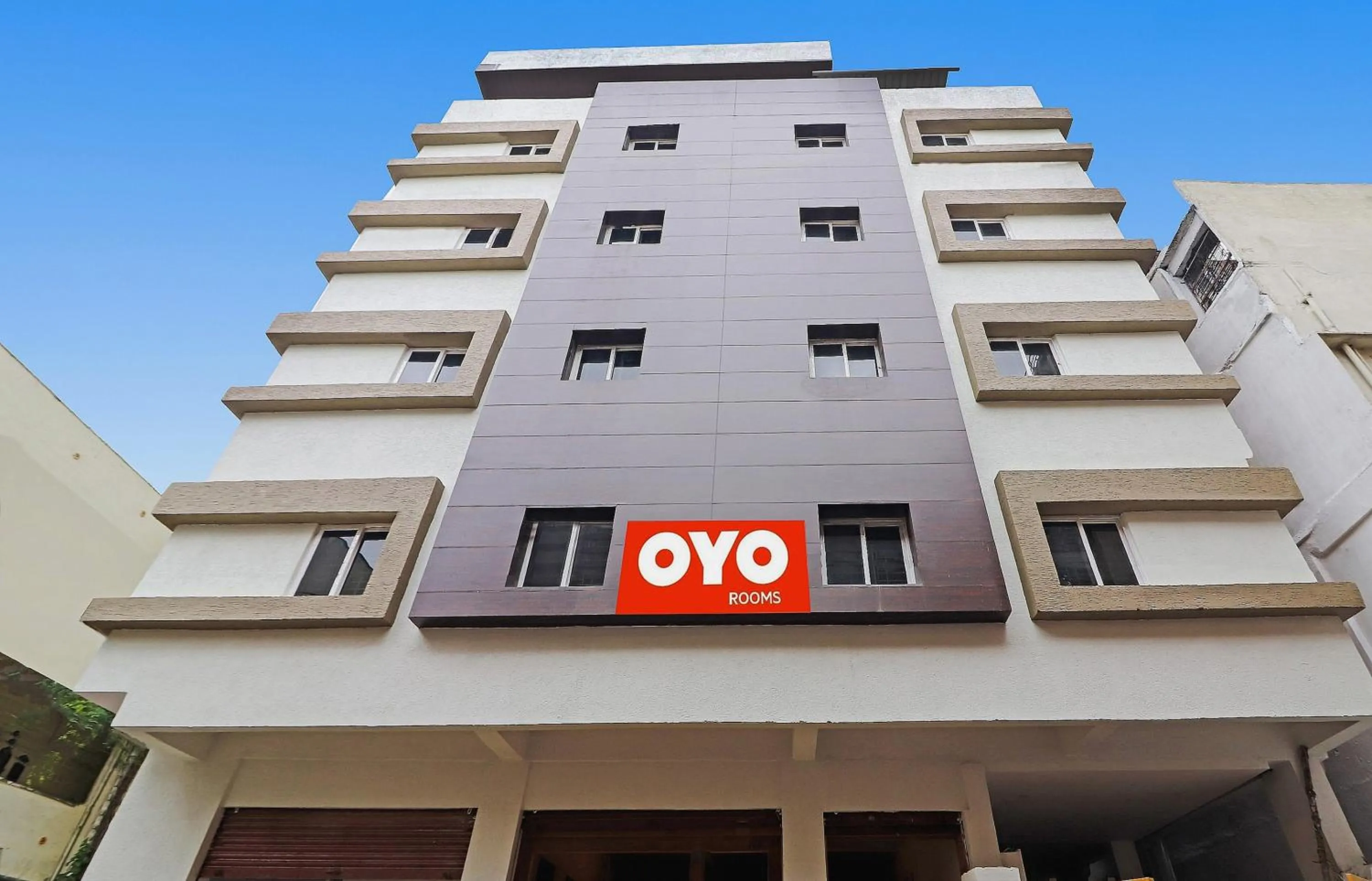 Facade/entrance in Hotel O Night Eye