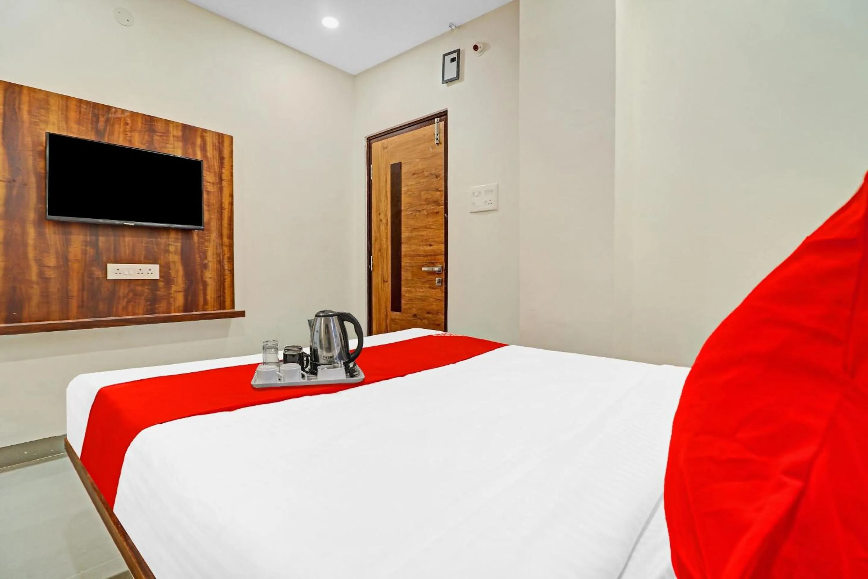 Bedroom, Bed in Hotel O Night Eye