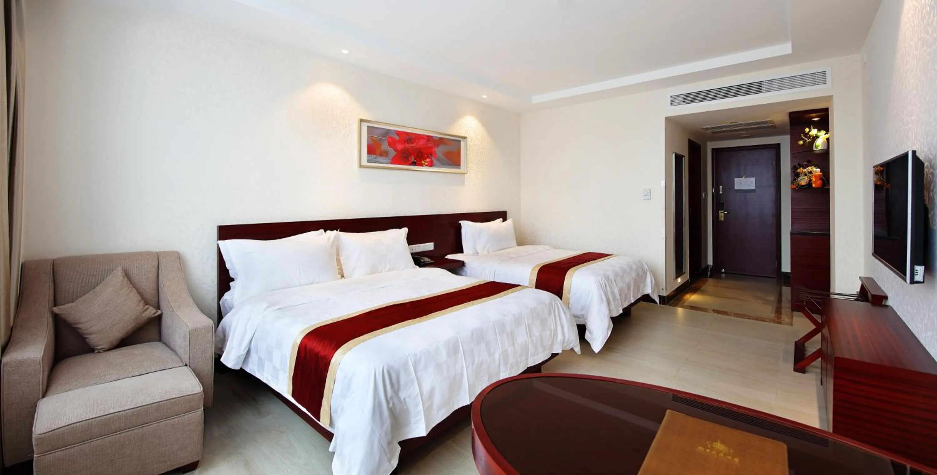 Deluxe Twin Room with River View in Nanfang Dasha Hotel