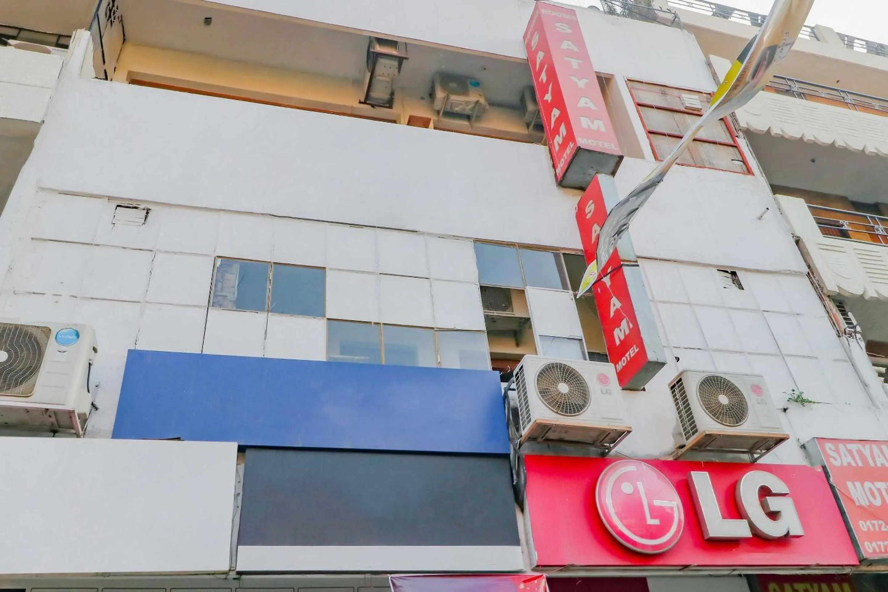 Facade/entrance in Hotel O Sameer Residency