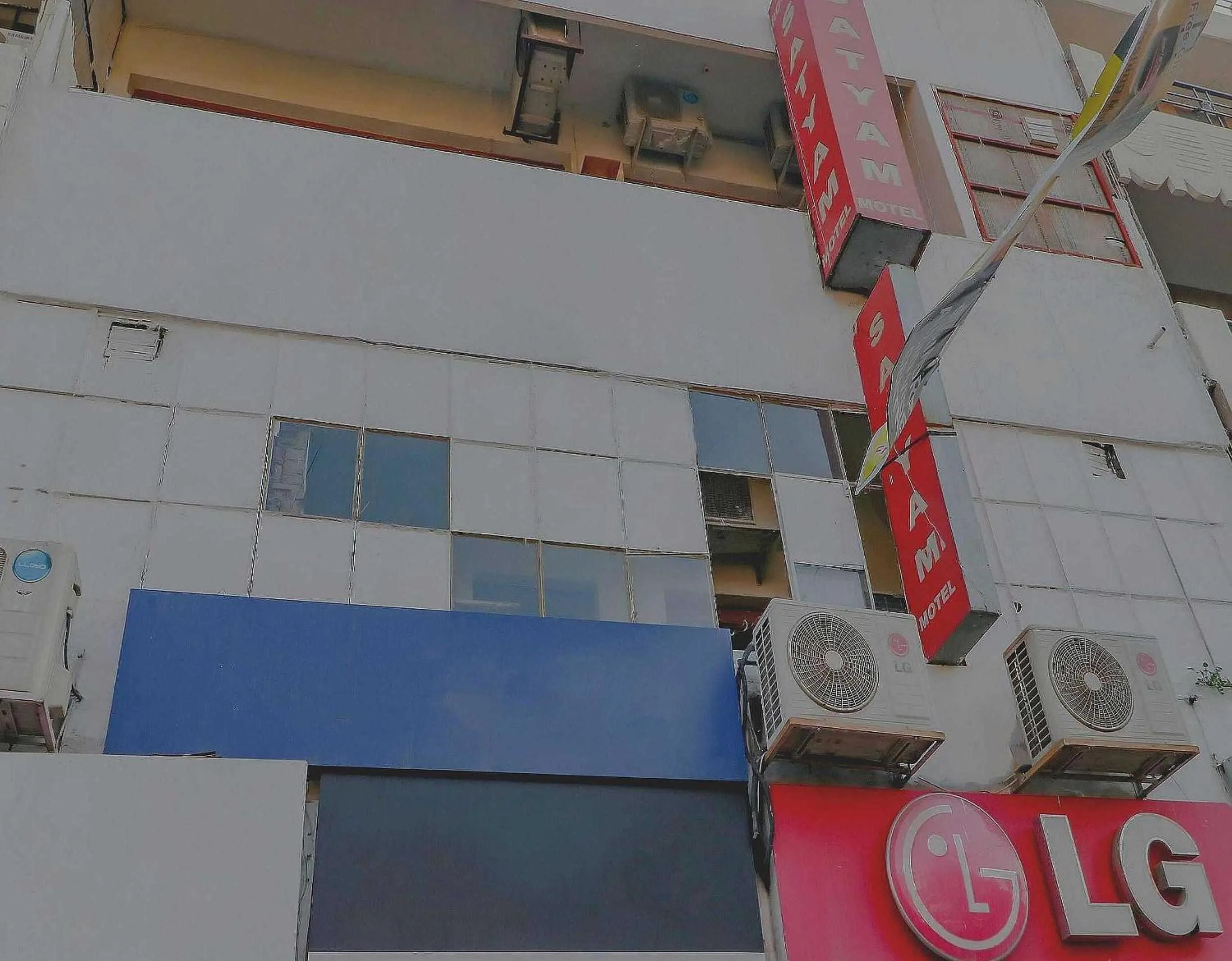 Facade/entrance in Hotel O Sameer Residency