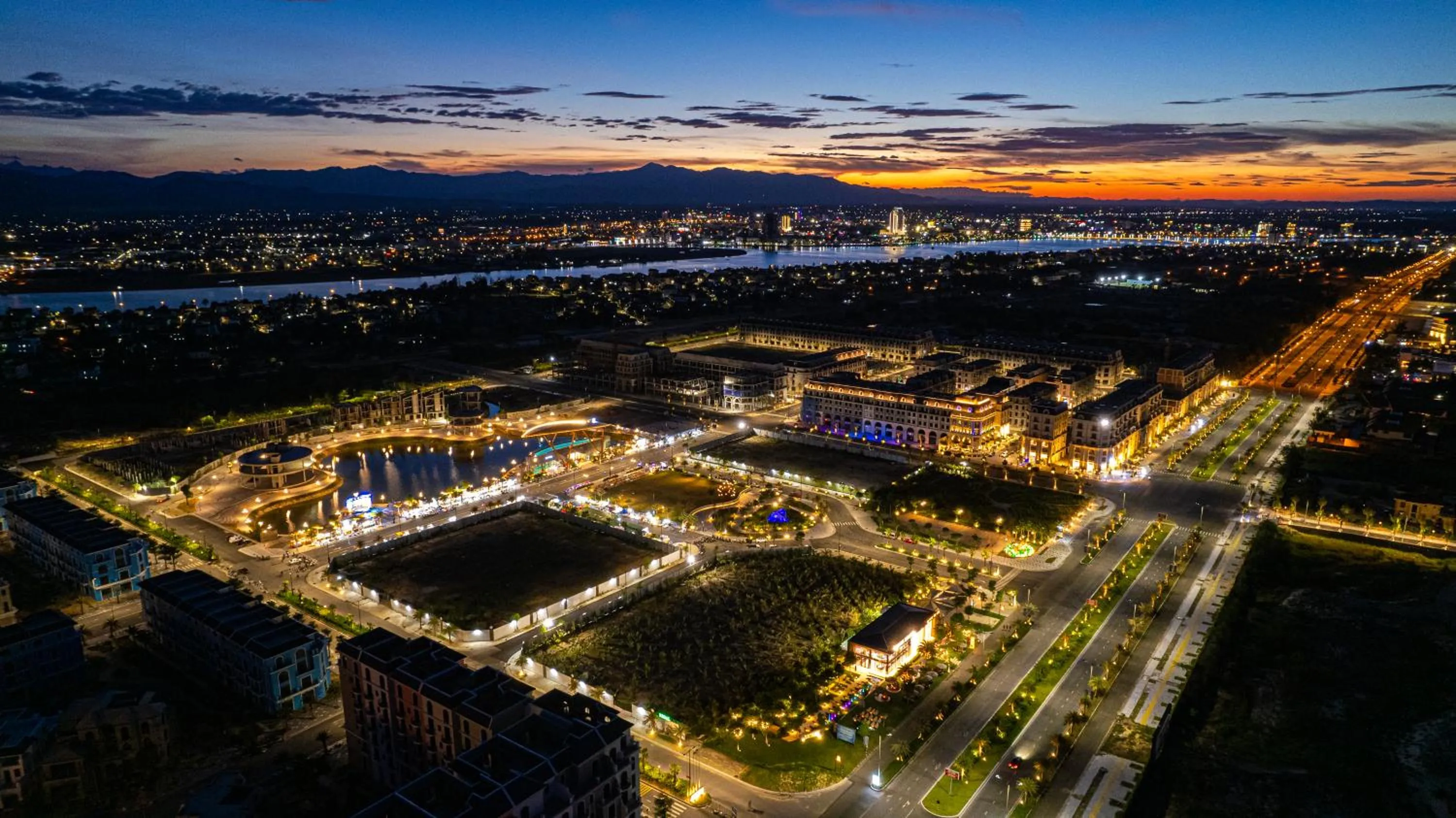 Regal Collection House