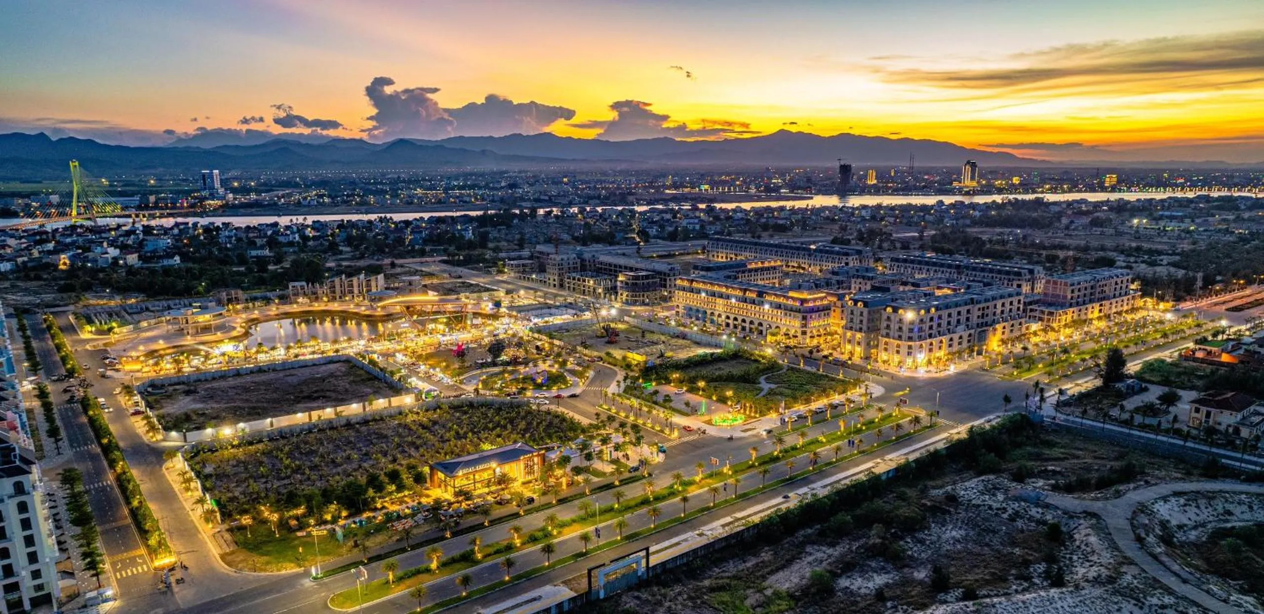 Regal Collection House