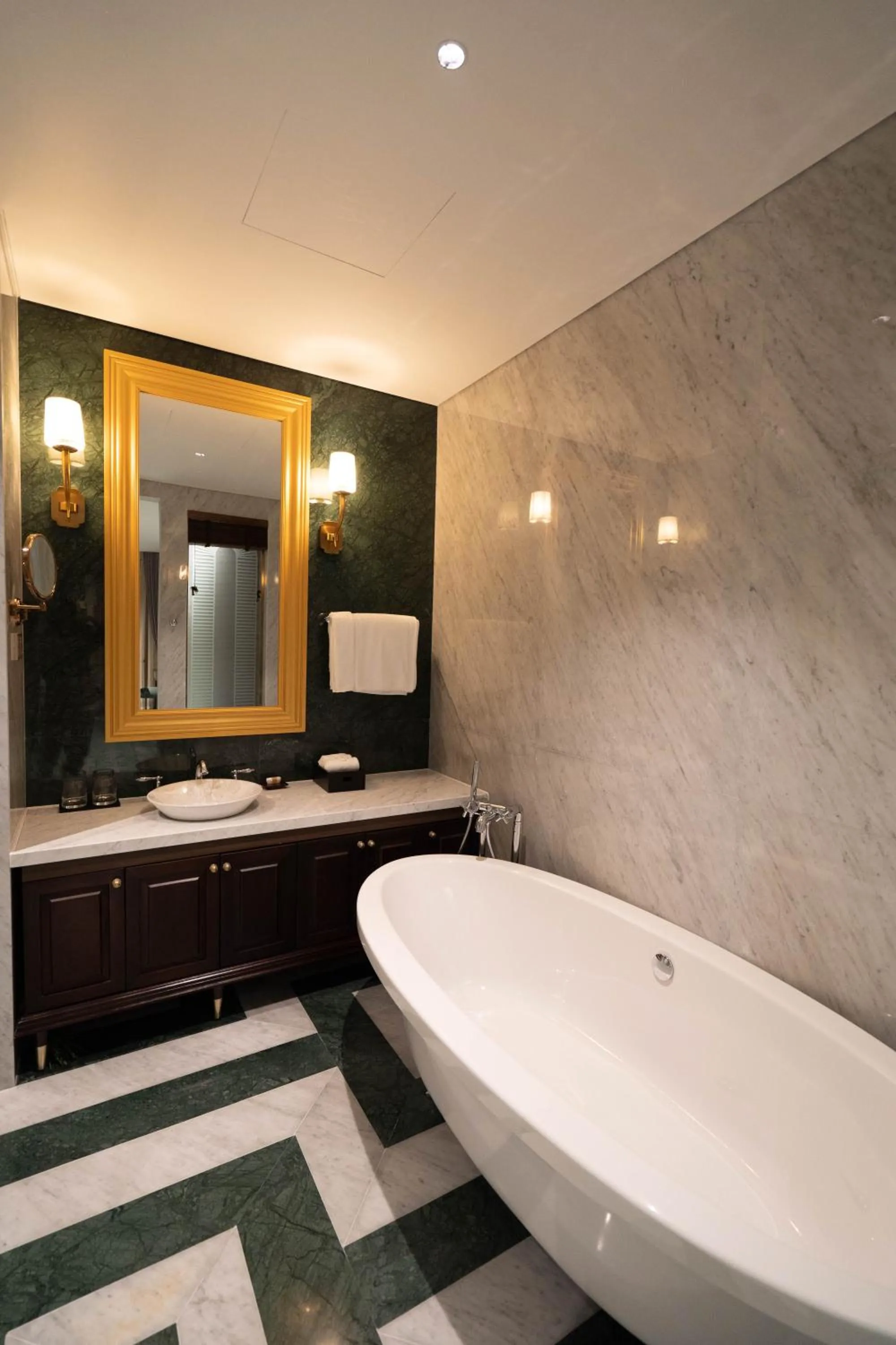 Regal Collection House