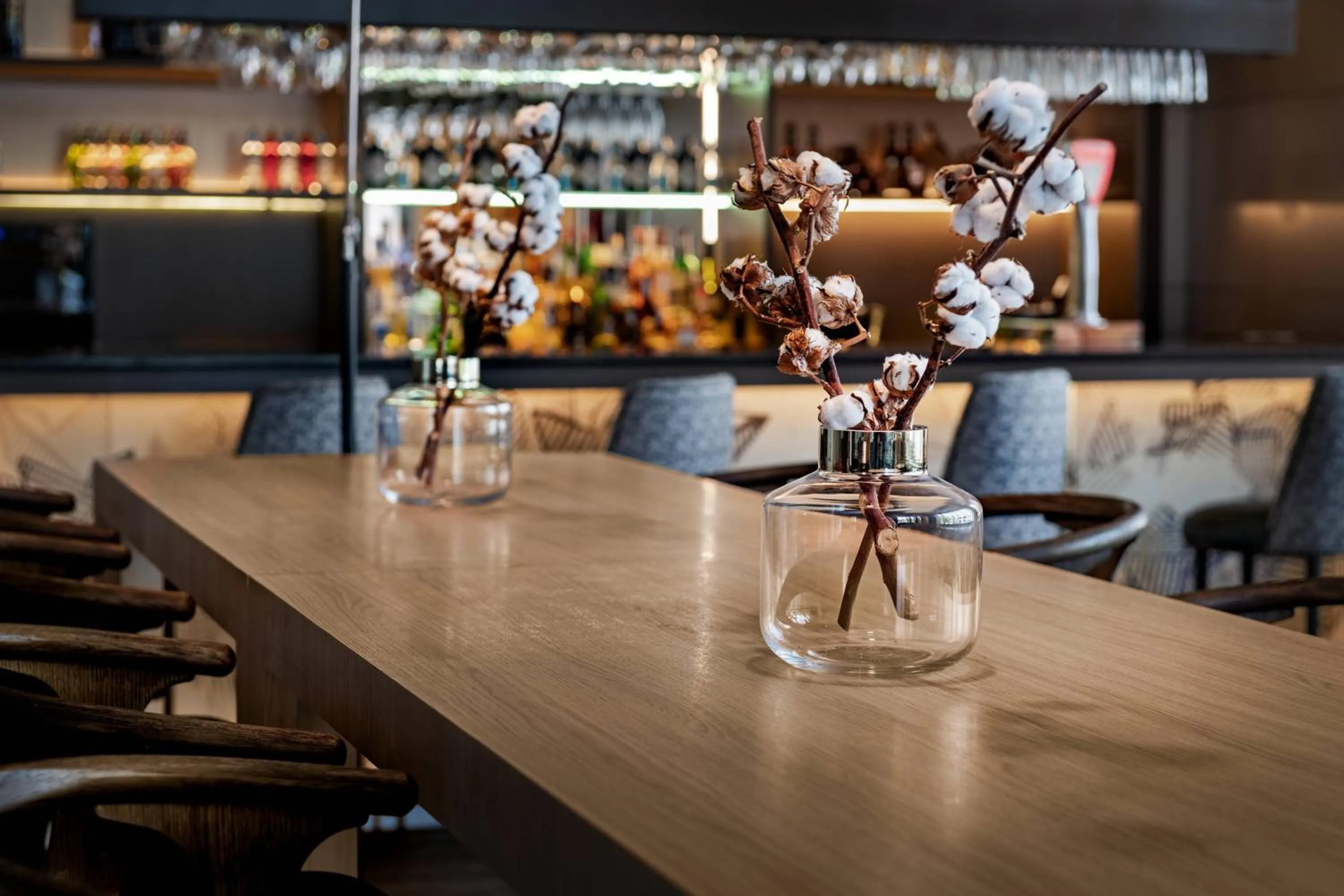 Lounge or bar in AC Hotel Ponferrada by Marriott