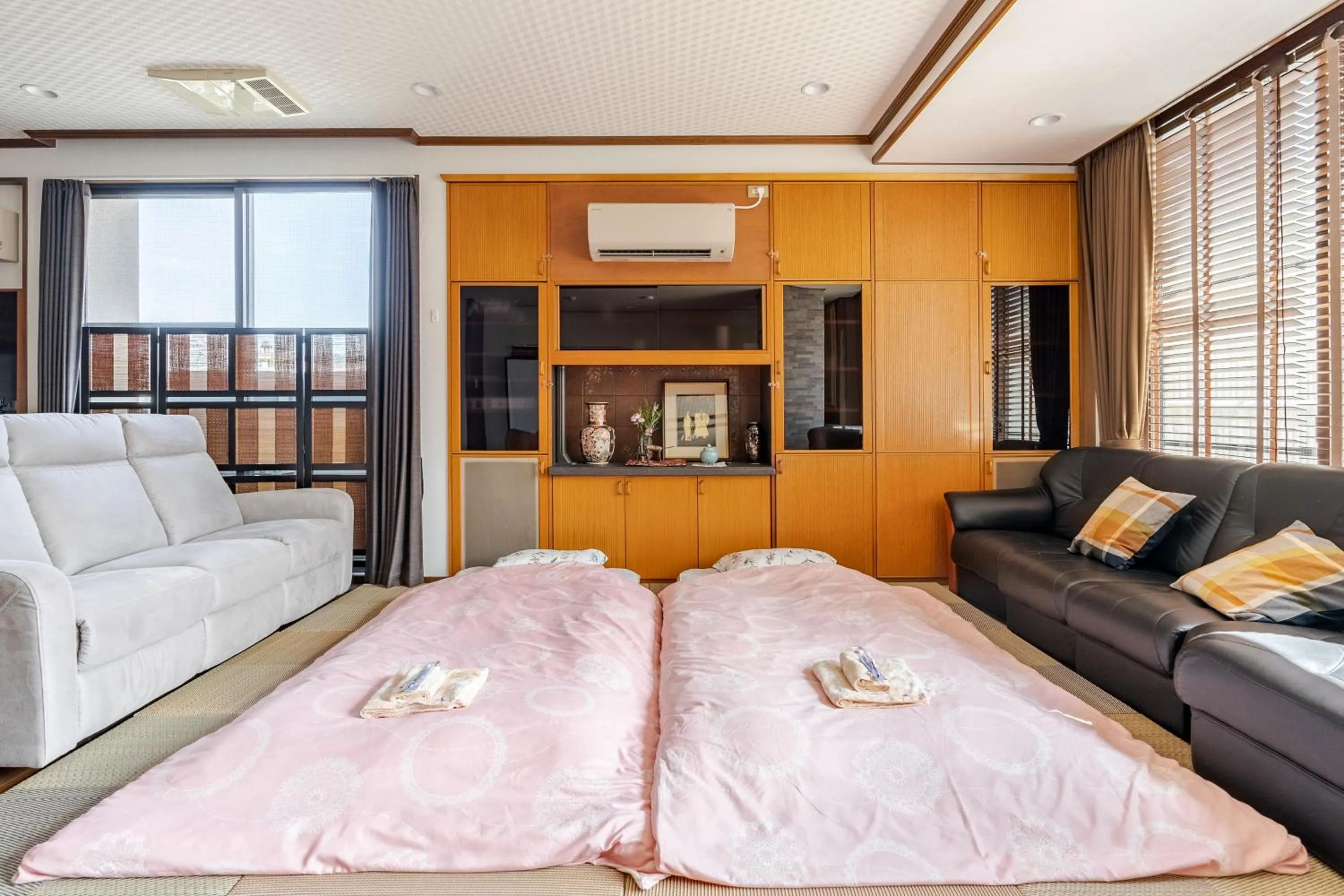 Photo of the whole room, Bed in Residence Ferie Nara station