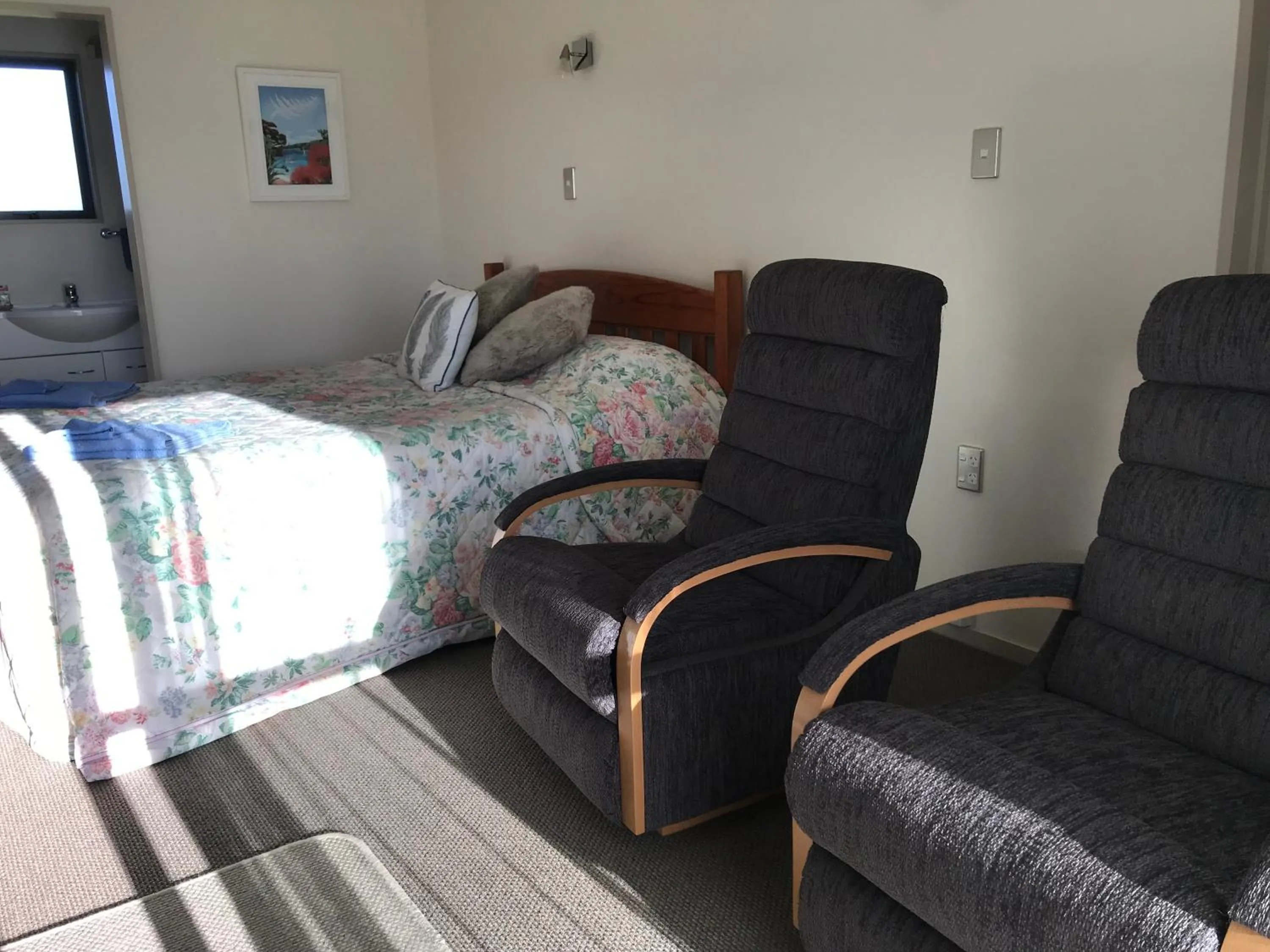 Seating area in Bluebell Lodge and Cottage