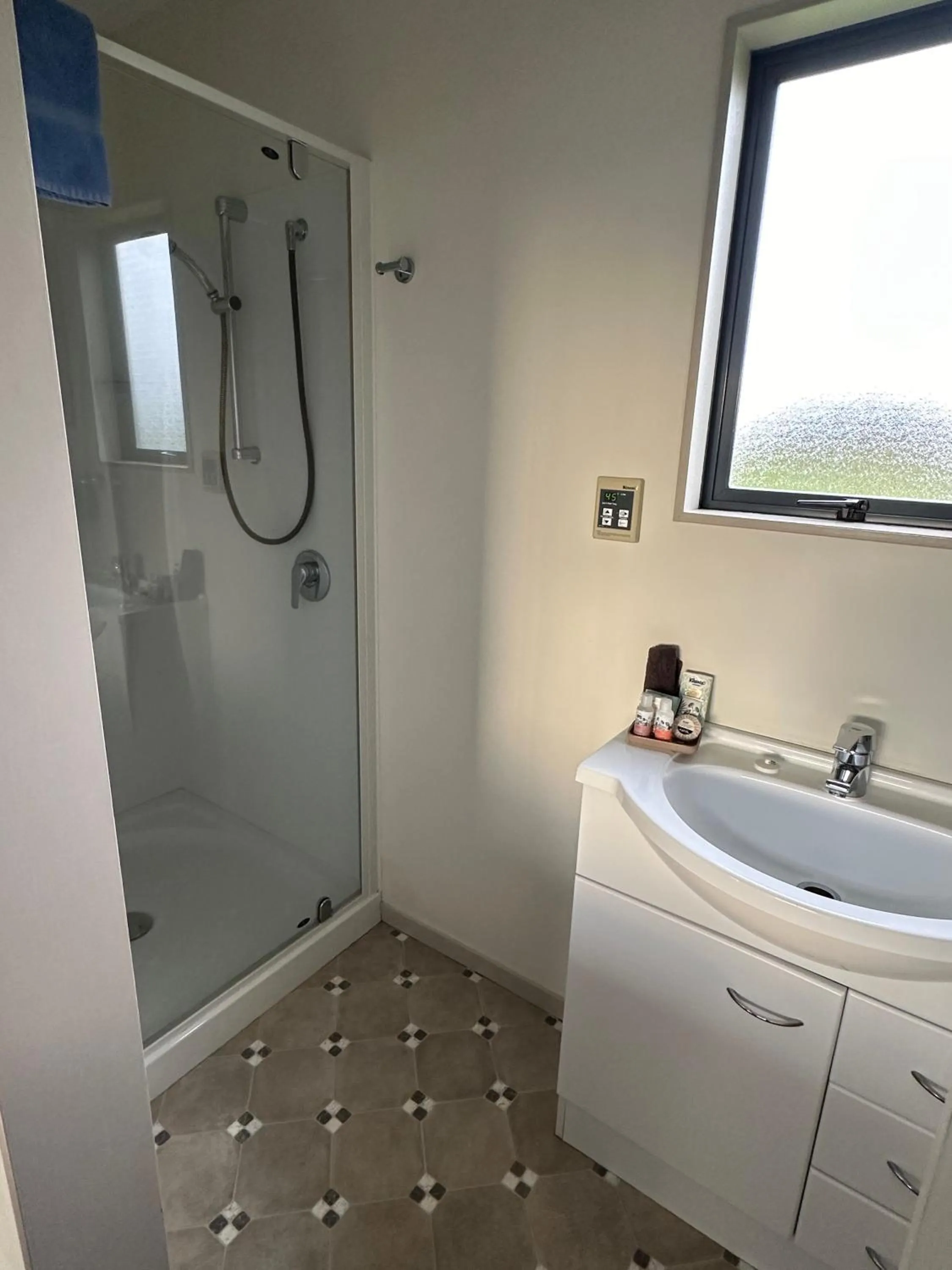 Bluebell Lodge and Cottage