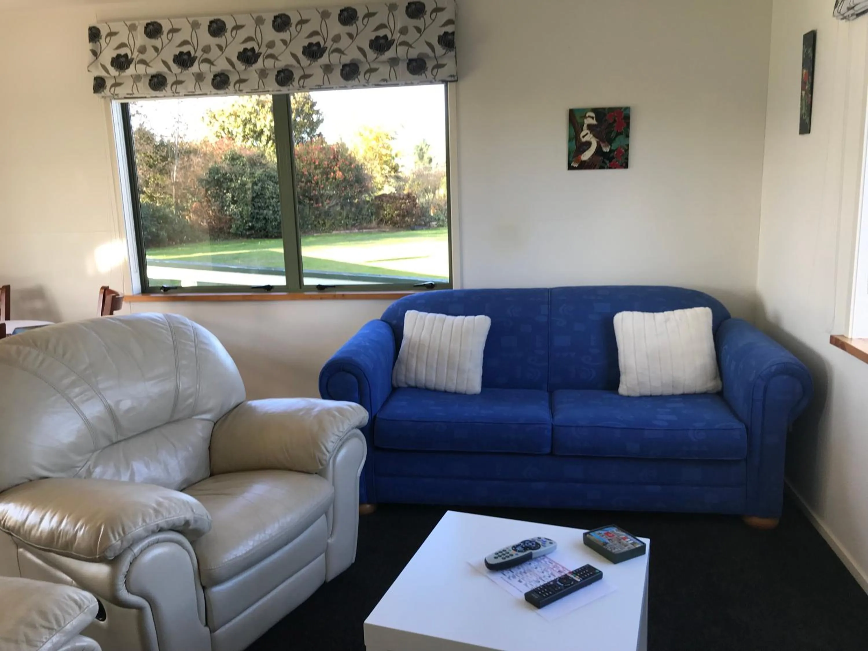 Living room in Bluebell Lodge and Cottage