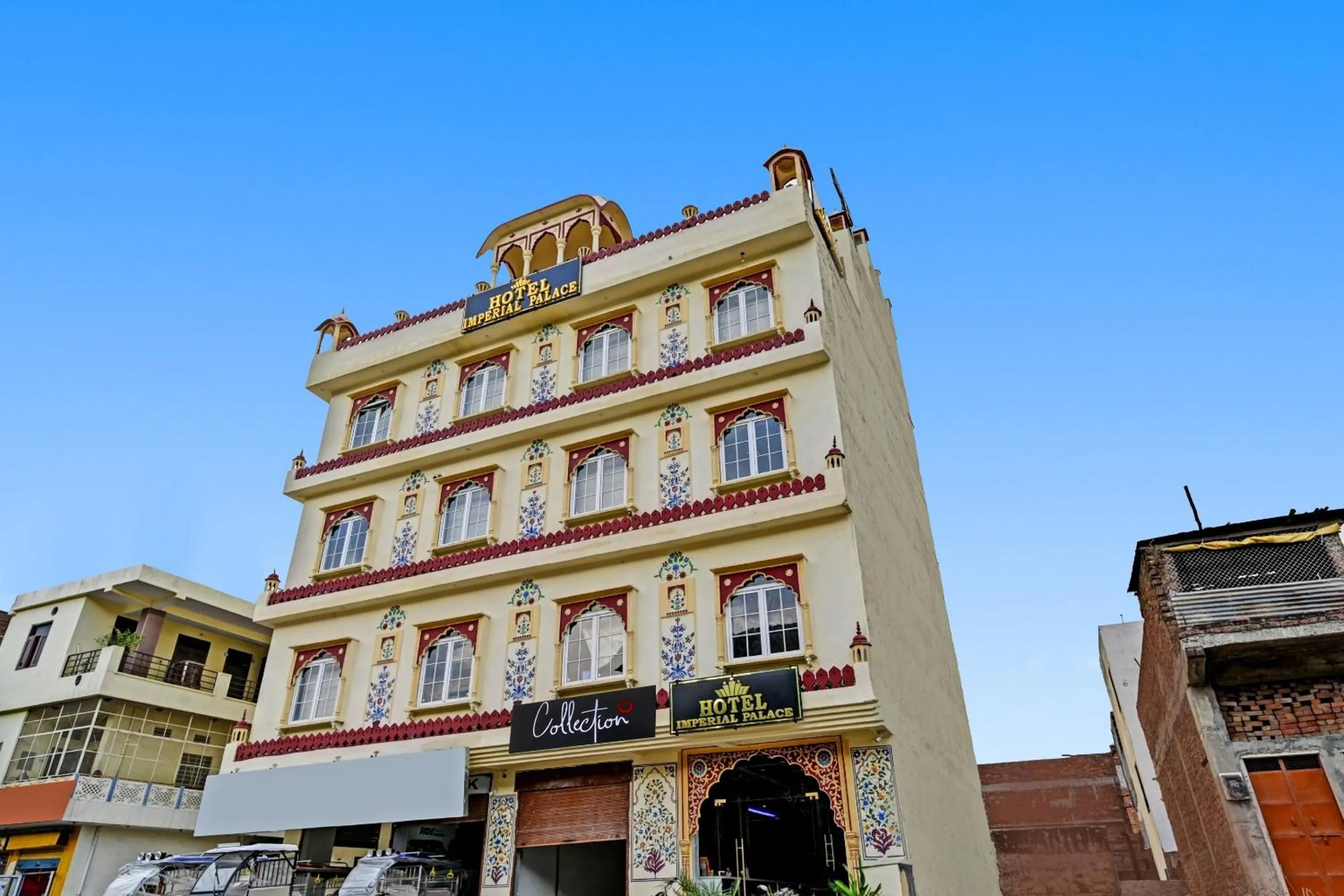 Facade/entrance in Hotel O by OYO Imperial Palace