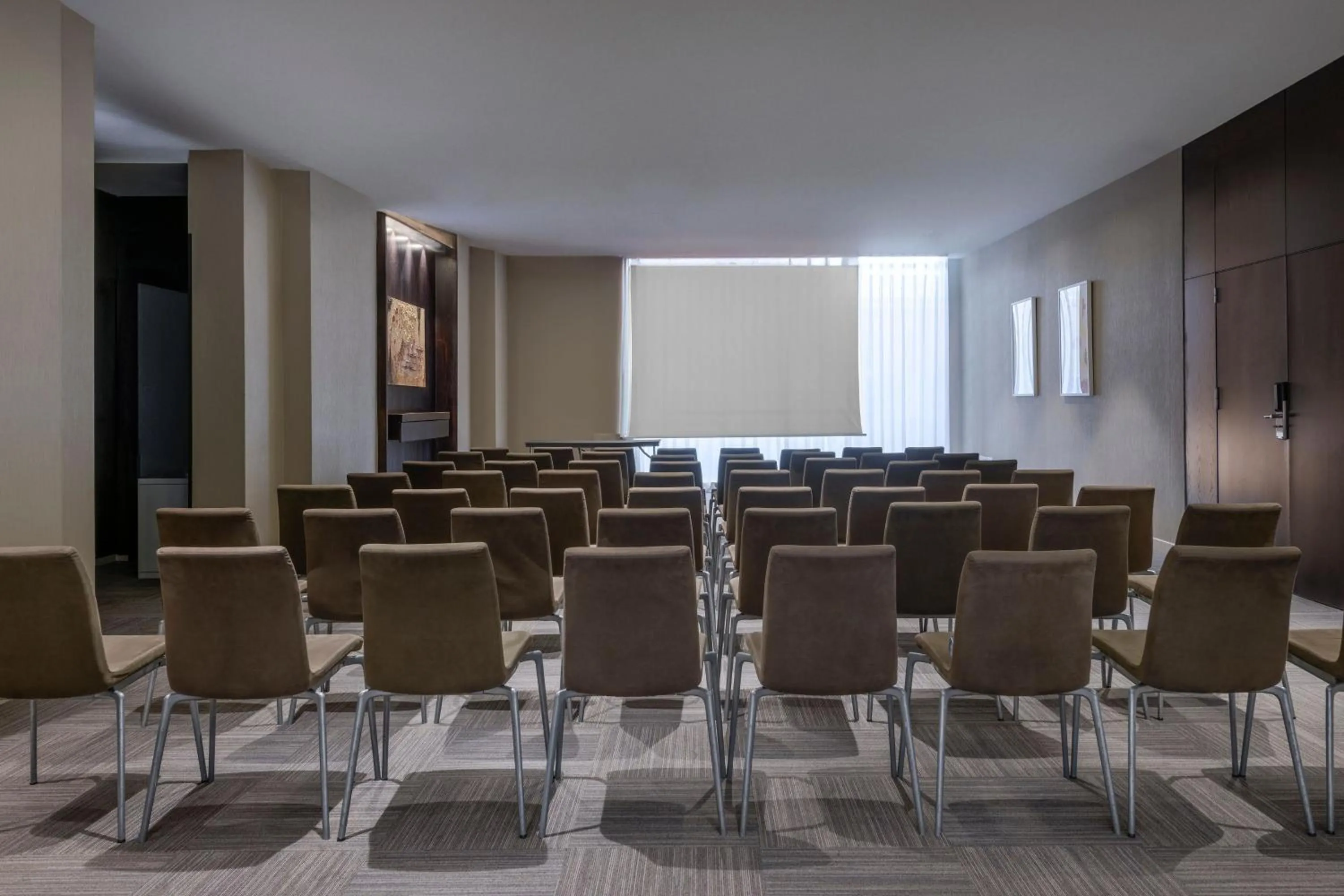 Meeting/conference room in AC Hotel Valencia by Marriott