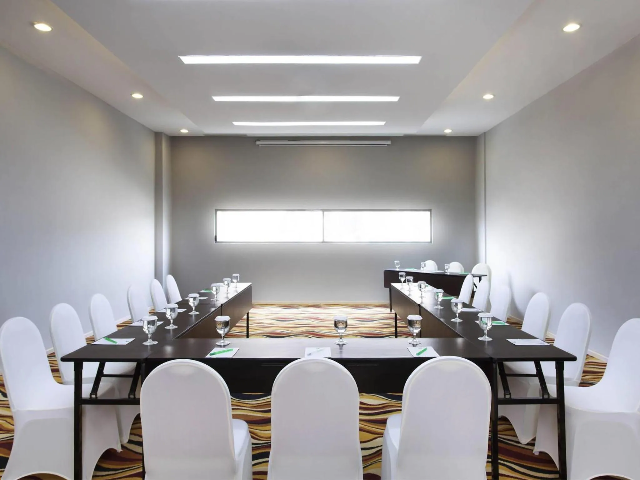 Meeting/conference room in Ibis Styles Jakarta Airport