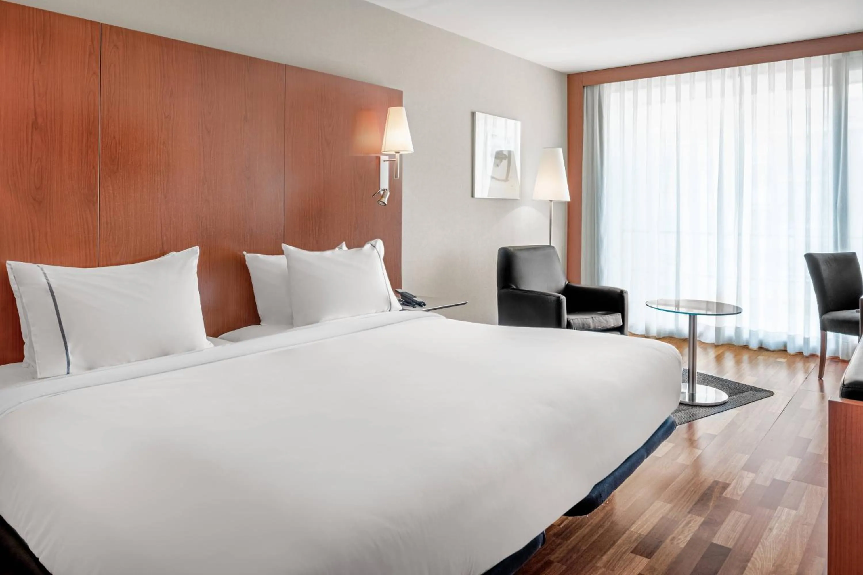 Photo of the whole room, Bed in AC Hotel La Rioja by Marriott