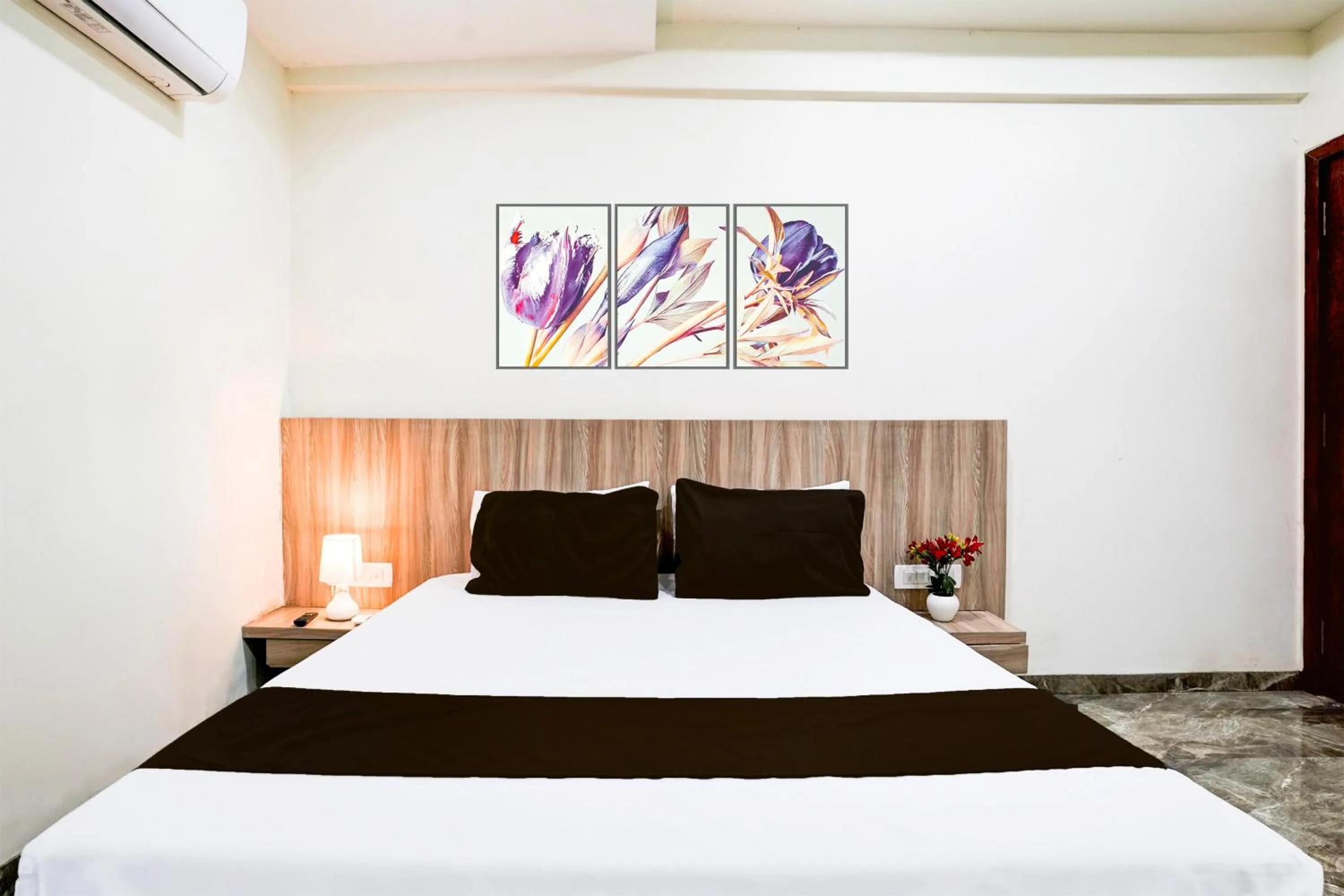 Bedroom, Bed in Super Hotel O Dombivali Formerly PK Lodging