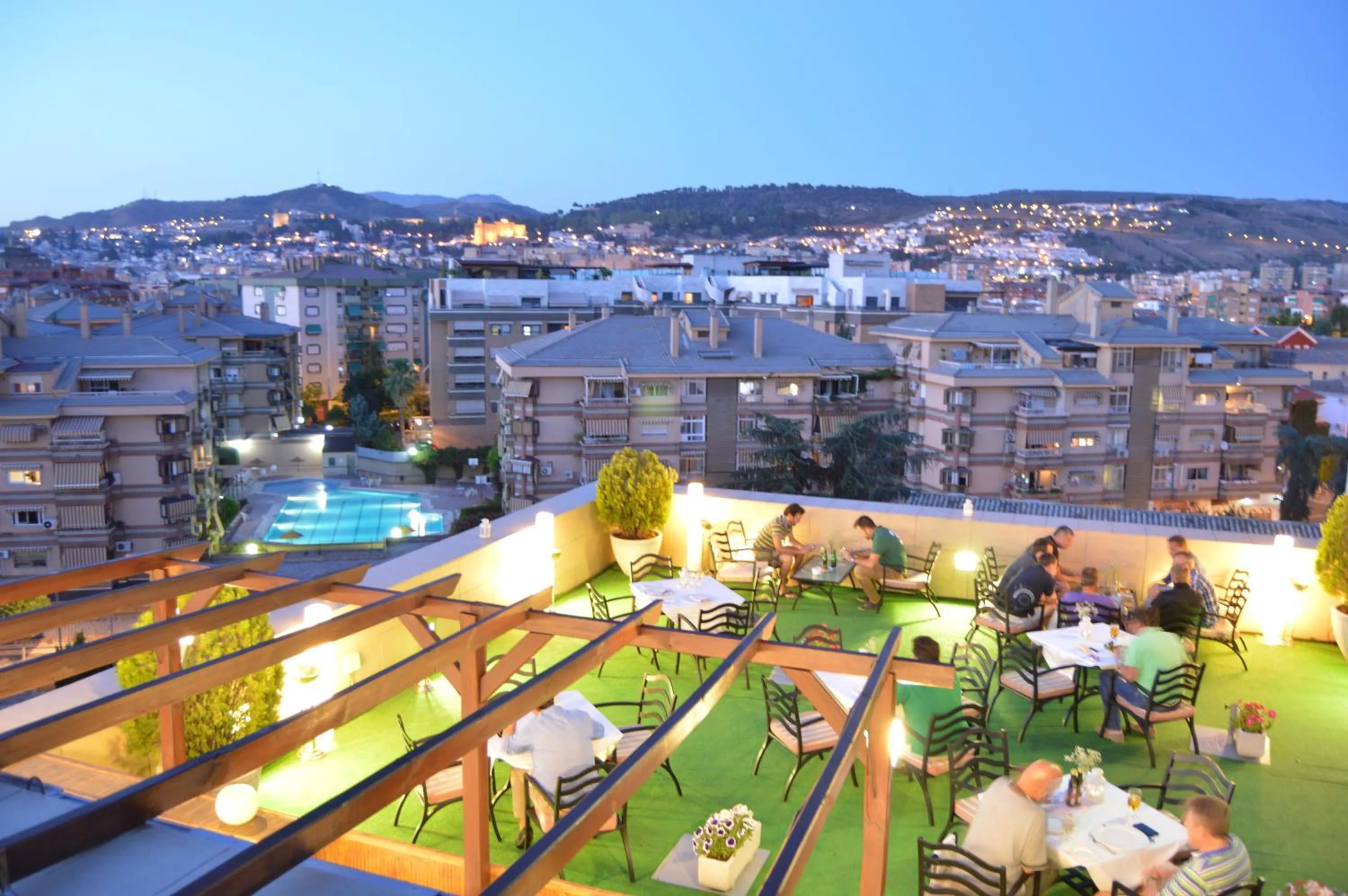 Restaurant/places to eat in Hotel Andalucía Center