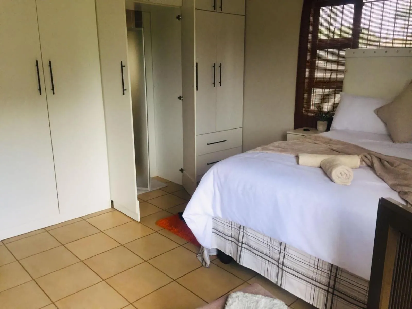 Bedroom, Bed in Bujumbura Guest House