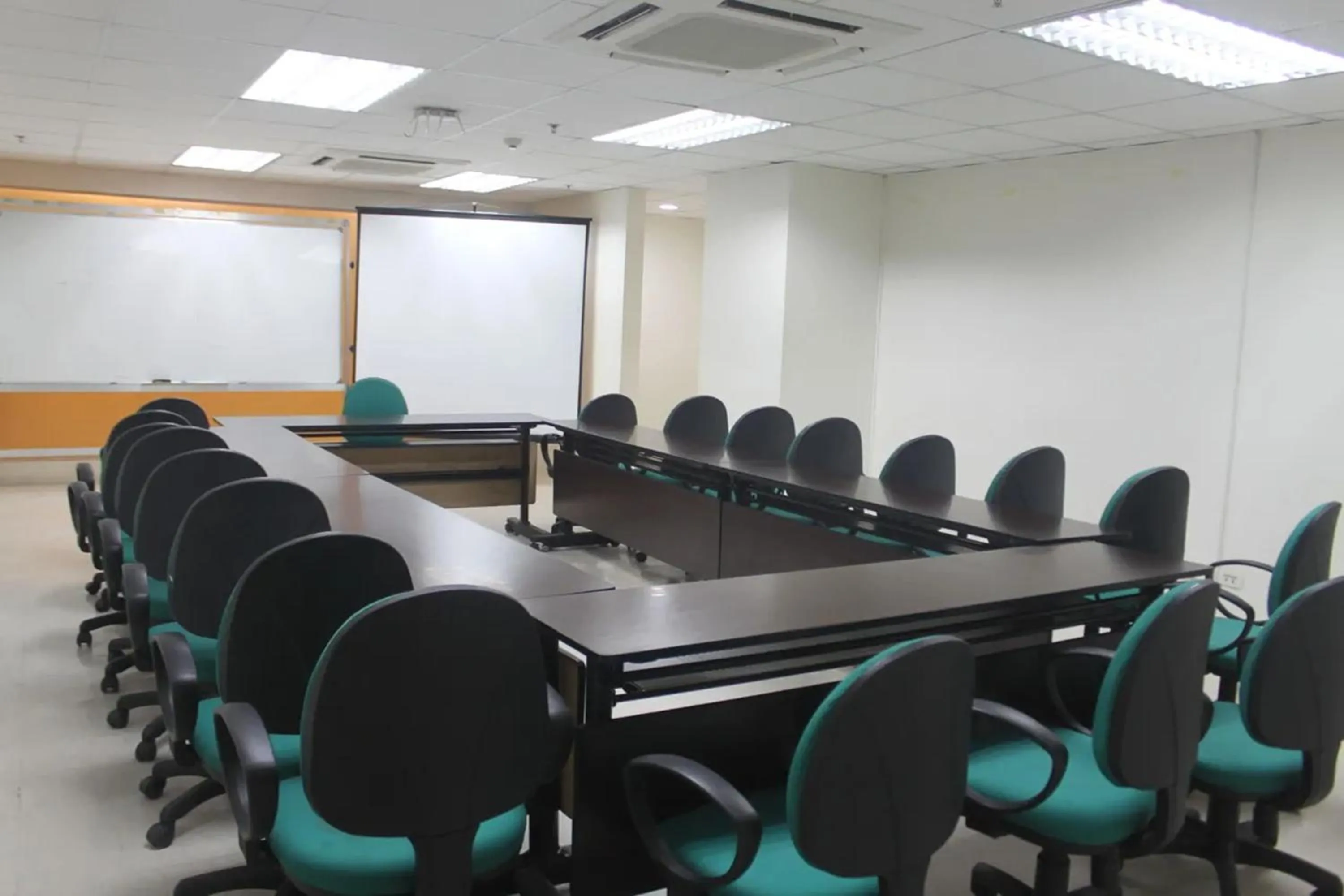 Meeting/conference room in Go Hotels Plus Mandaluyong