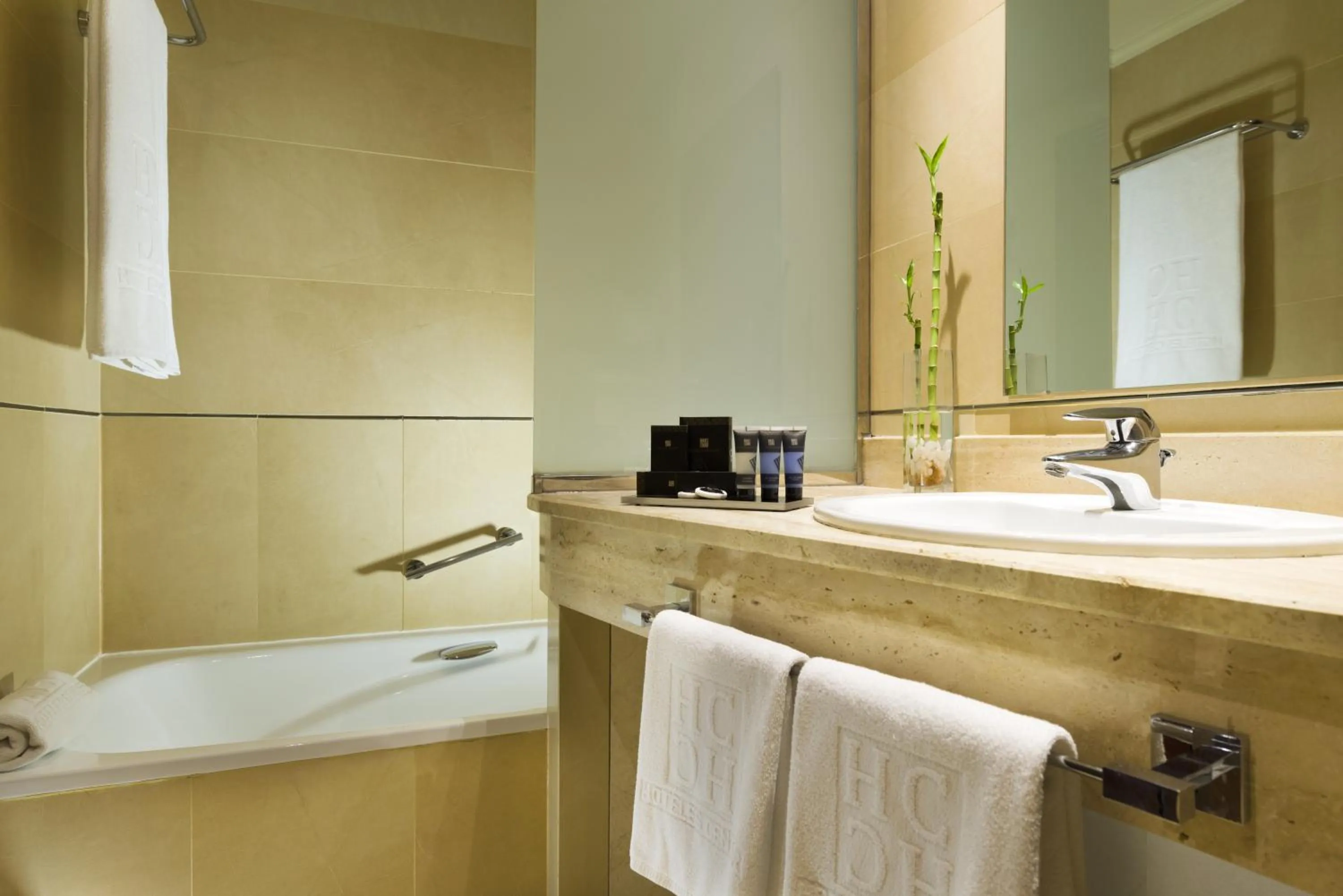 Bathroom in Hotel Badajoz Center