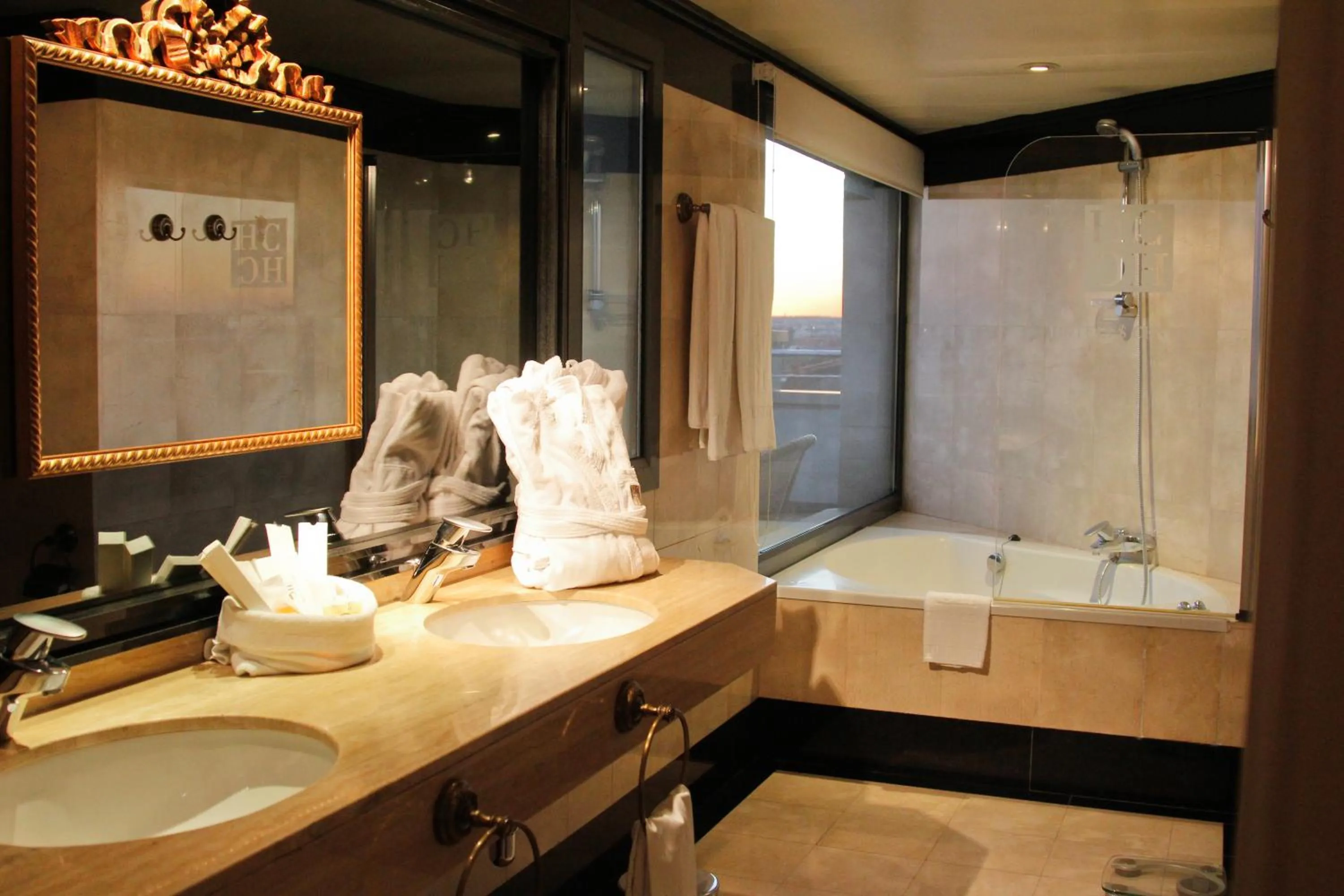 Bathroom in Hotel Sevilla Center