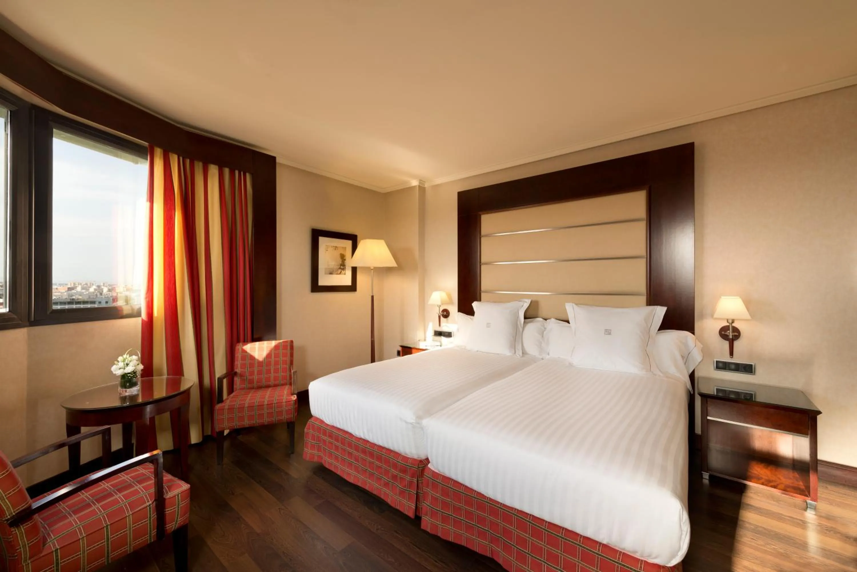 Photo of the whole room, Bed in Hotel Sevilla Center