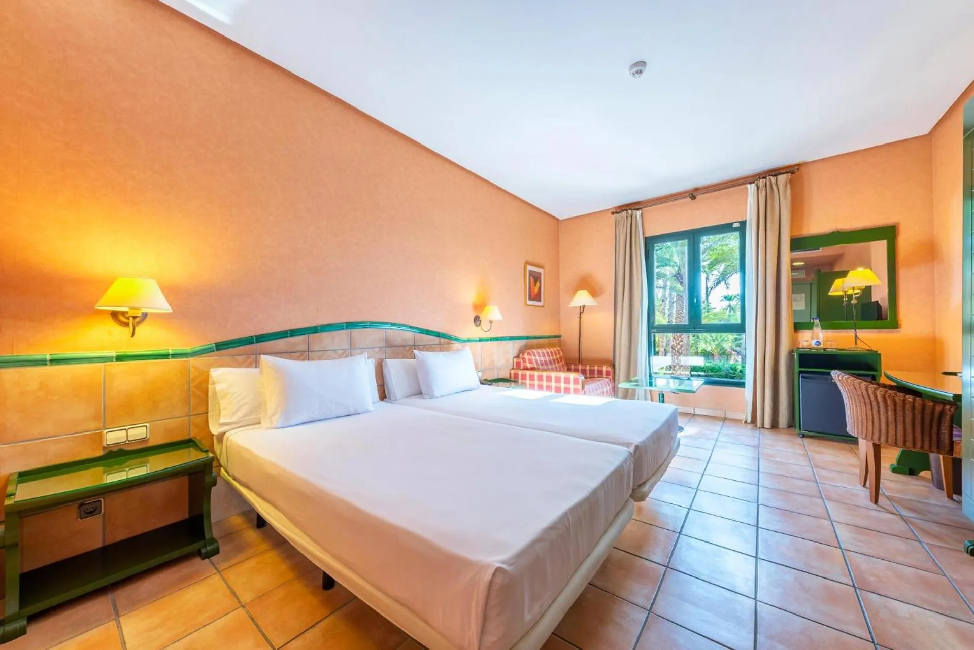 Photo of the whole room, Bed in Port Jardín Milenio