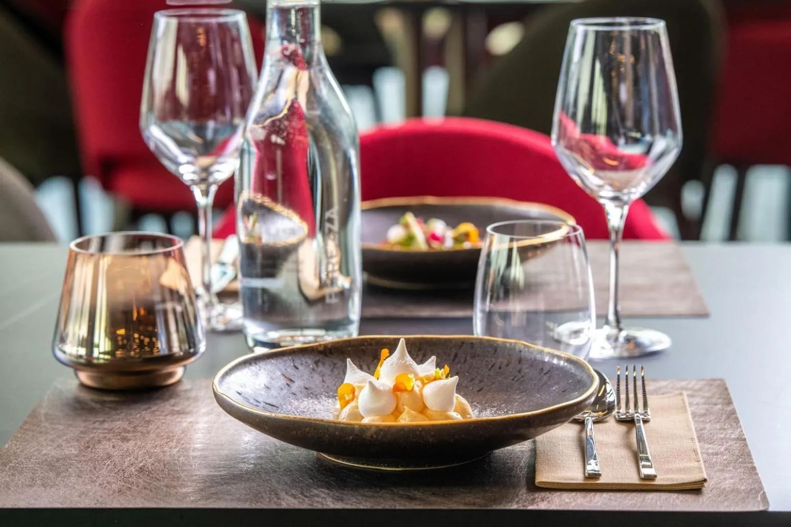 Food in Flow Hotel & Conference