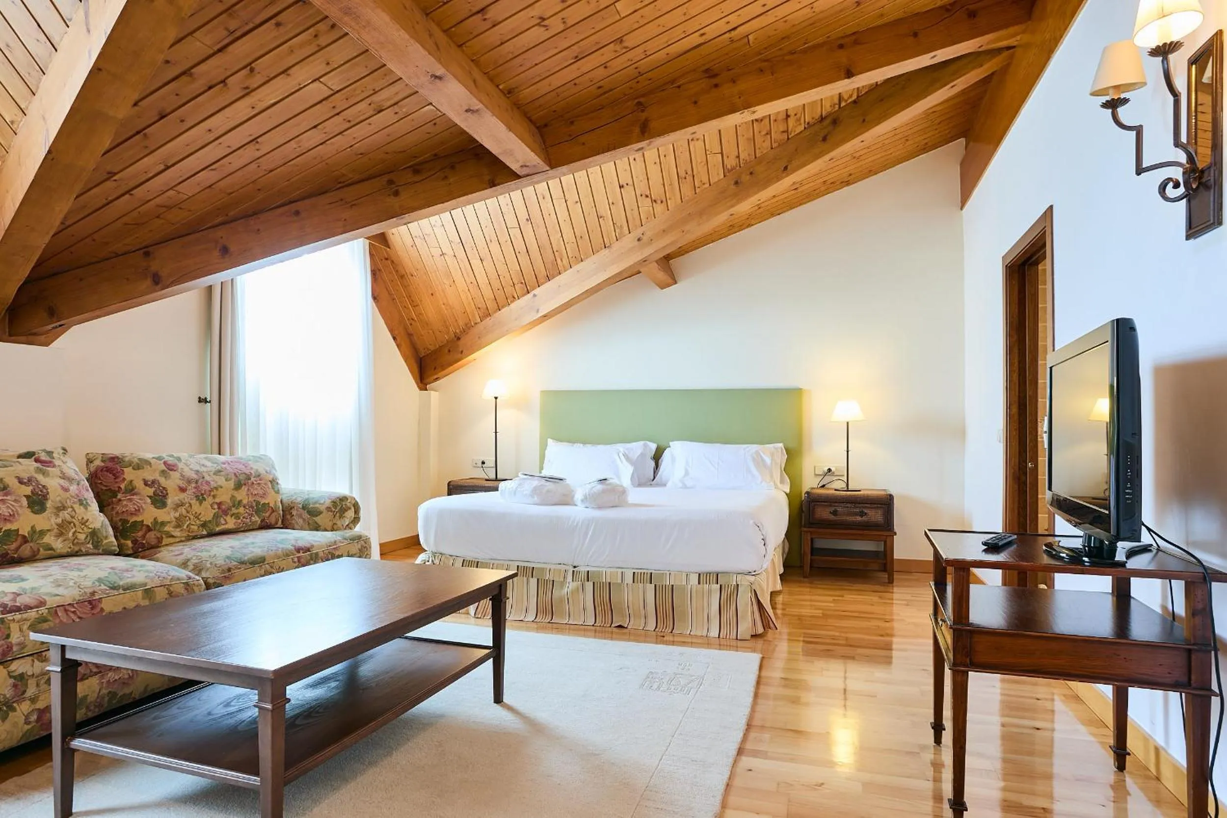 Bed in Hotel Silken Villa de Laguardia