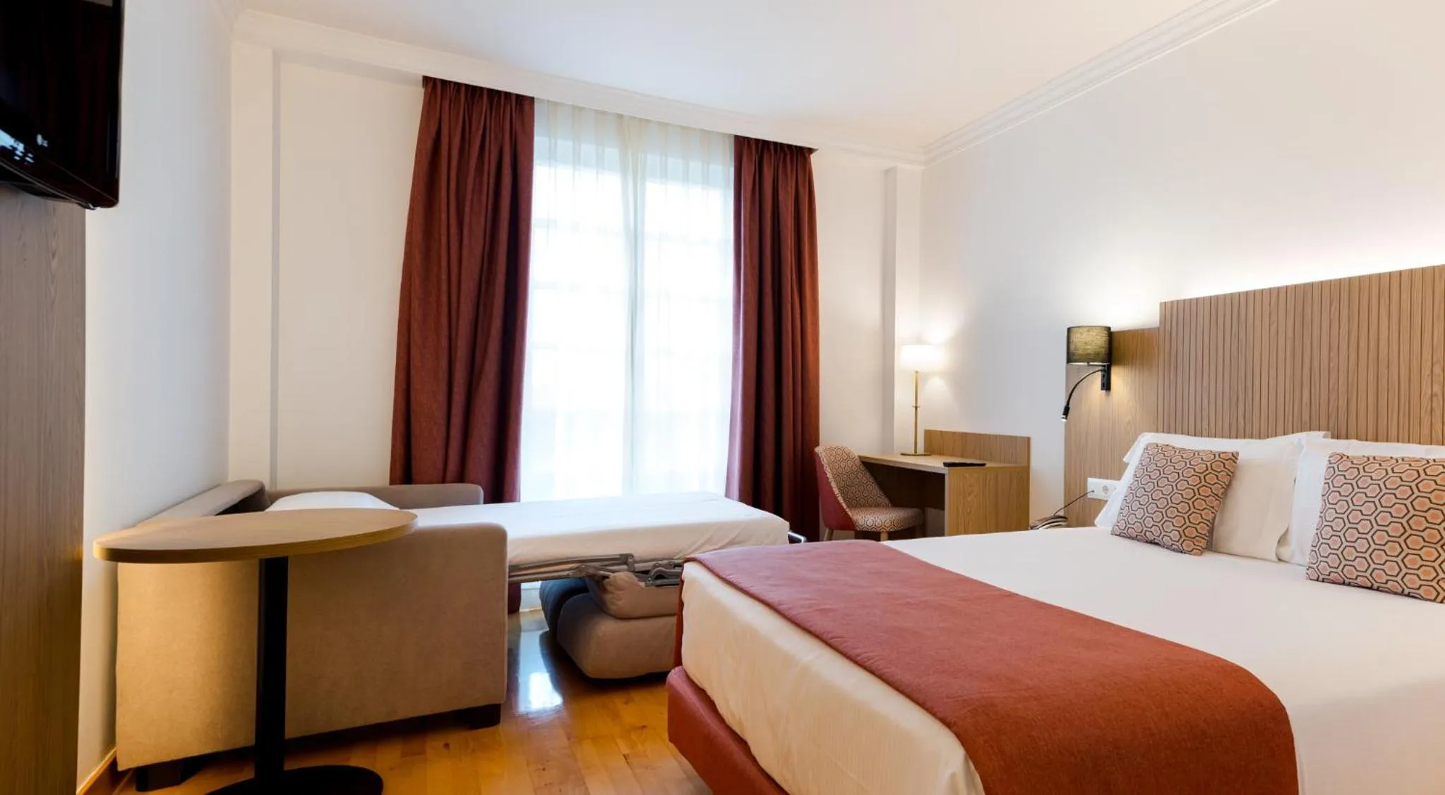 Bed in Hotel Silken Villa de Laguardia