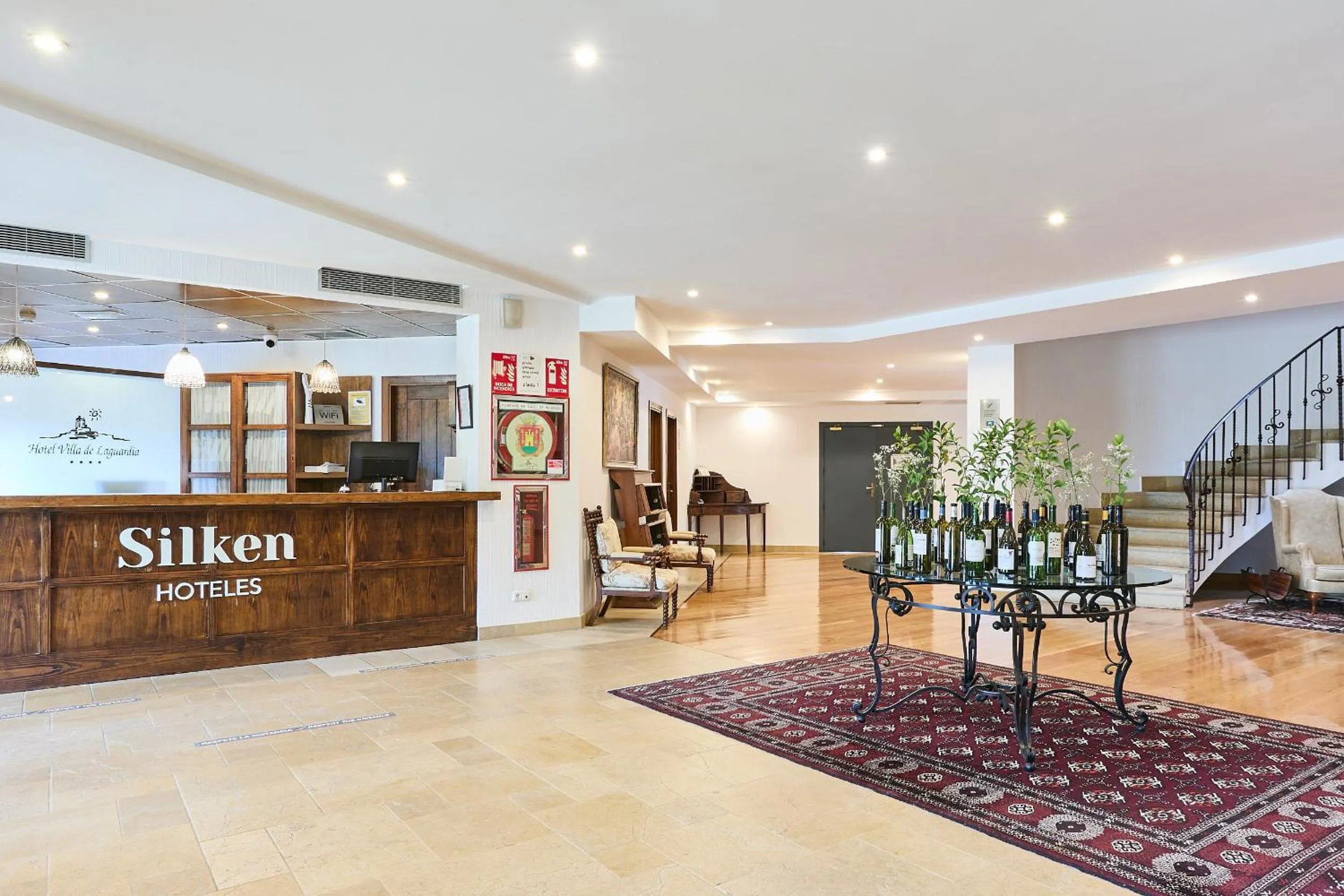 Lobby or reception in Hotel Silken Villa de Laguardia