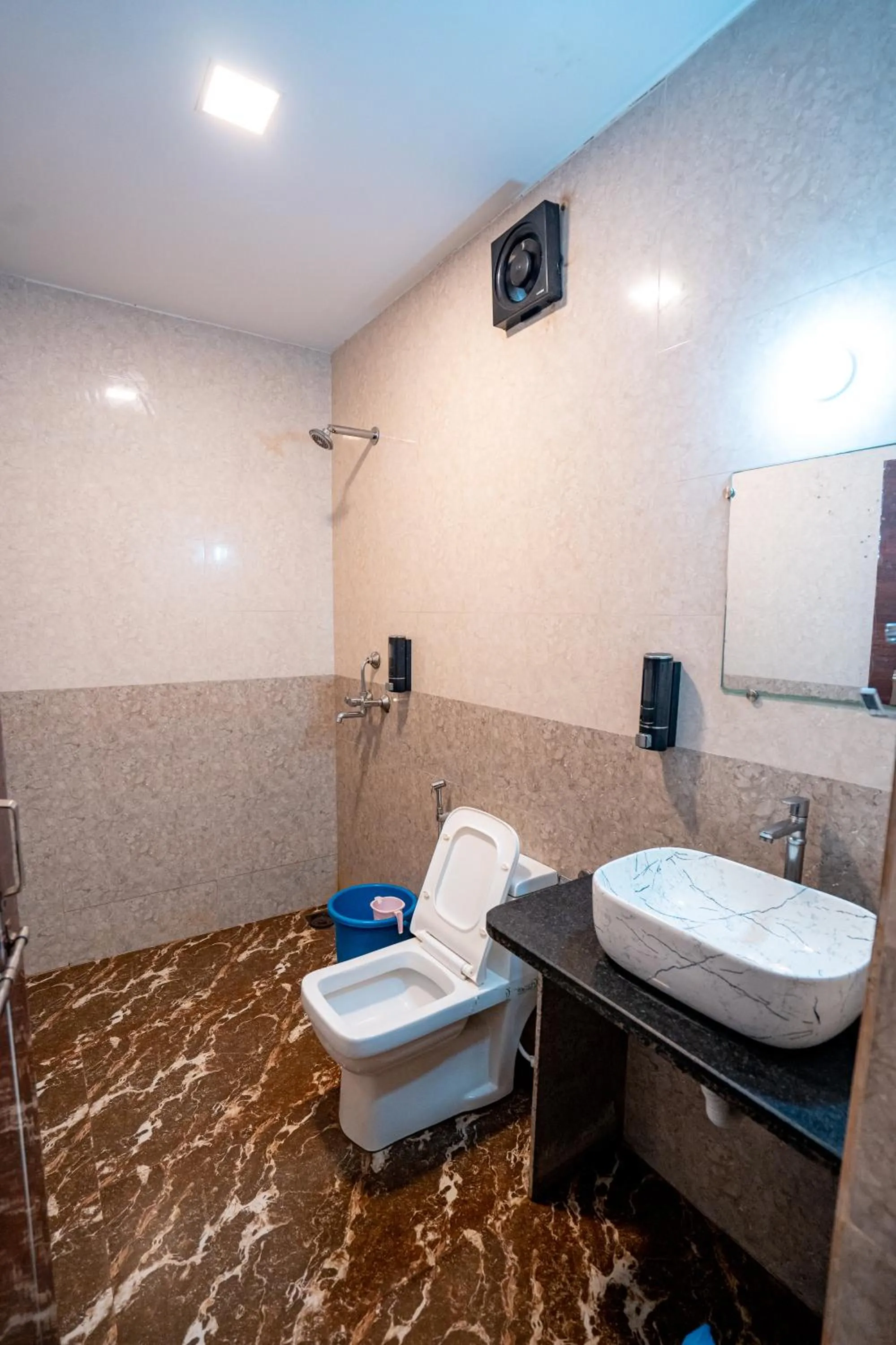 White Truffle Resort, Arambol