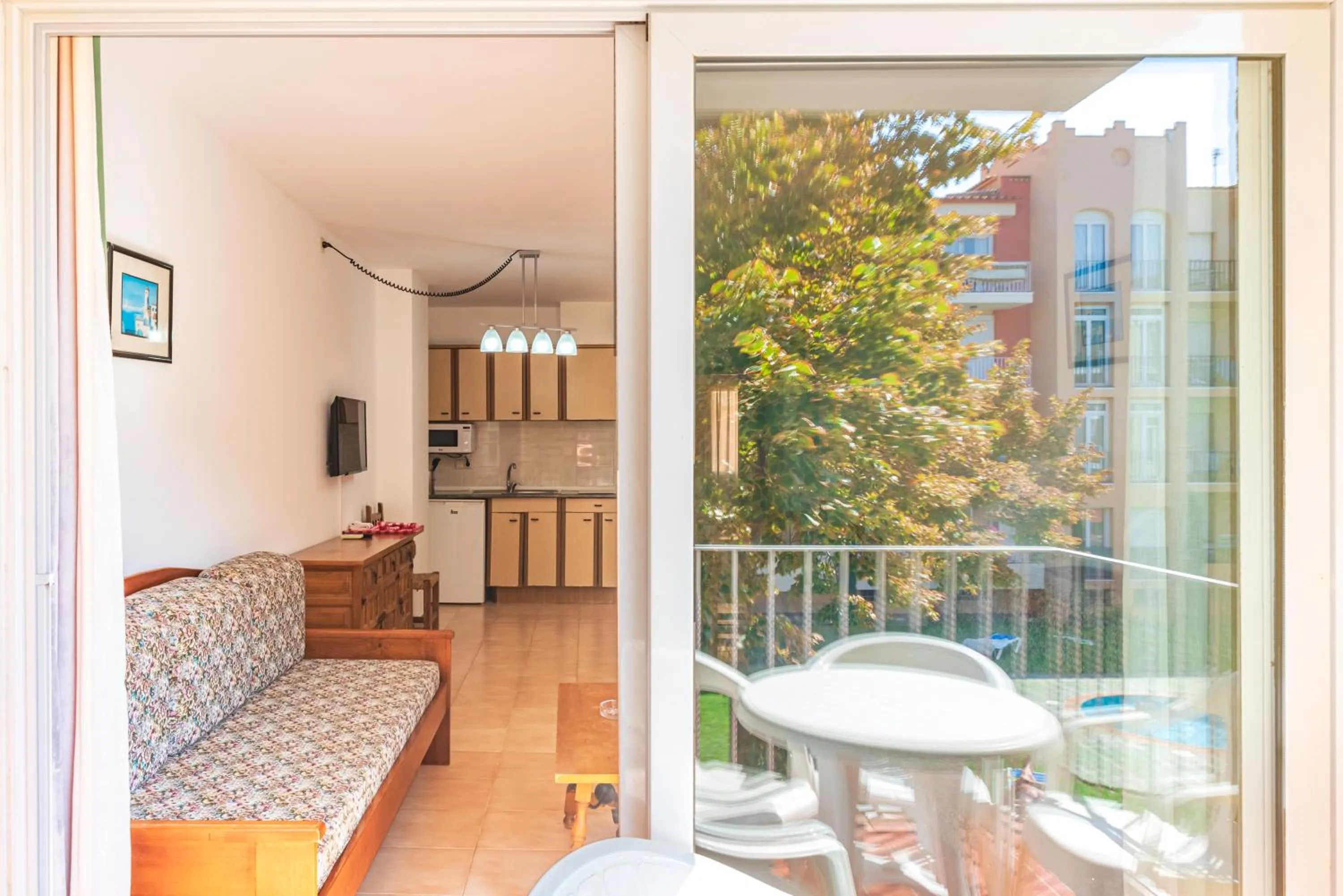 Seating area in Aptos. Comte D´Empuries