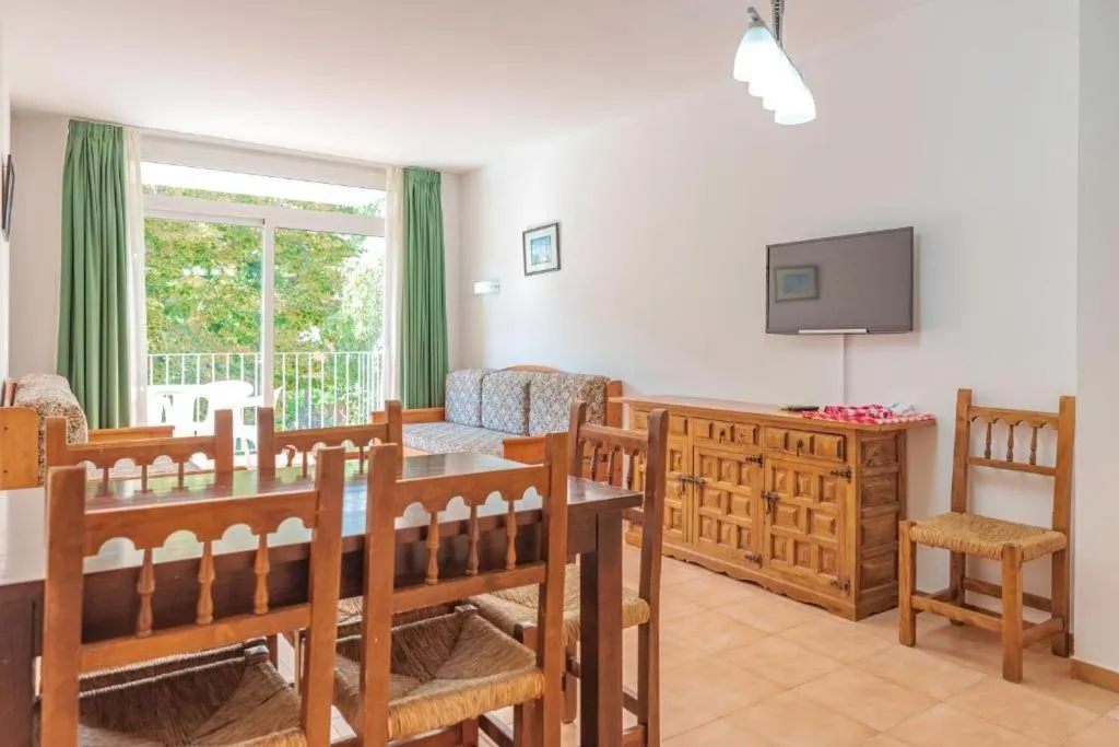 Living room in Aptos. Comte D´Empuries