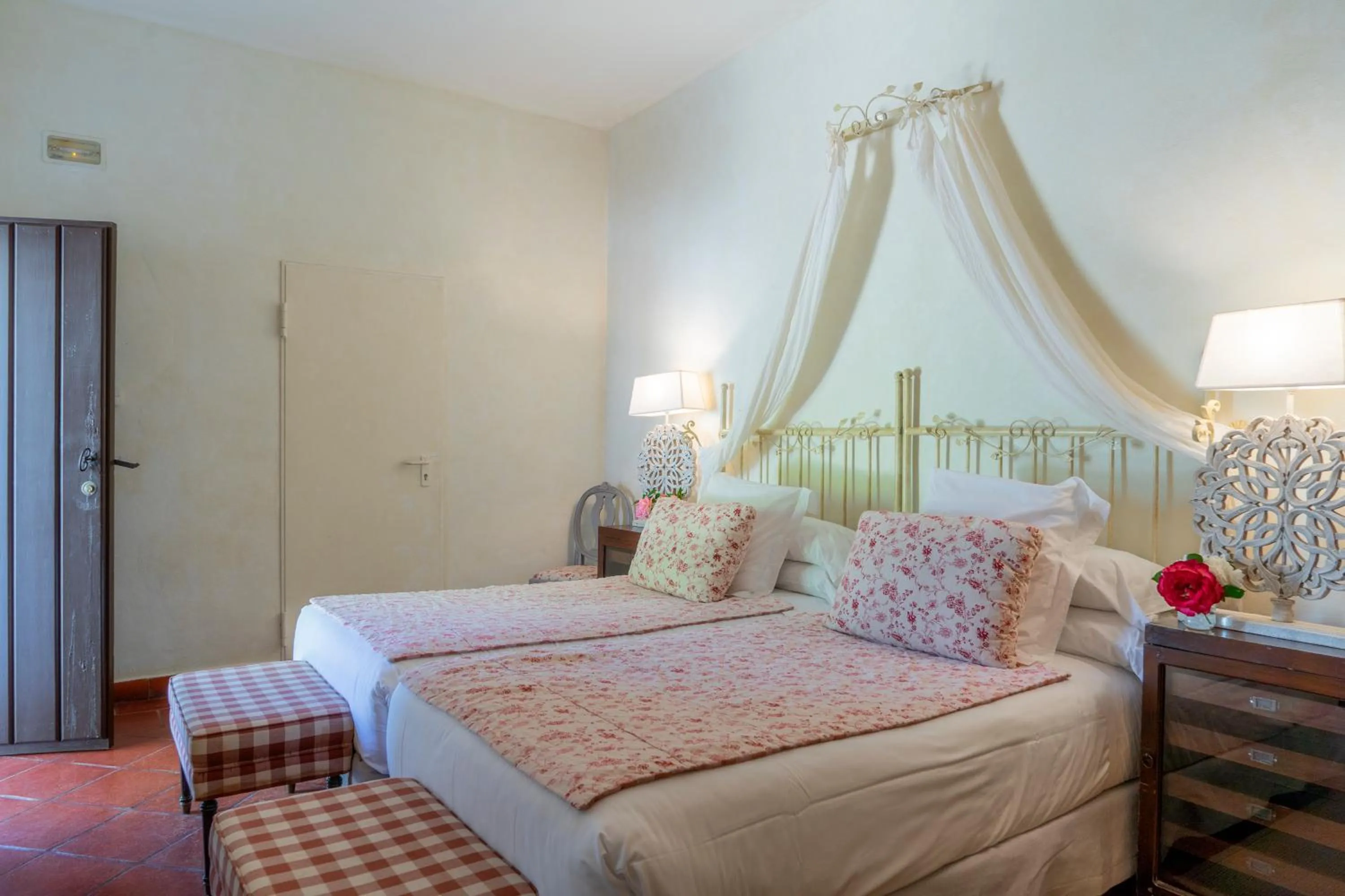 Bedroom, Bed in Hotel Boutique Molino del Arco