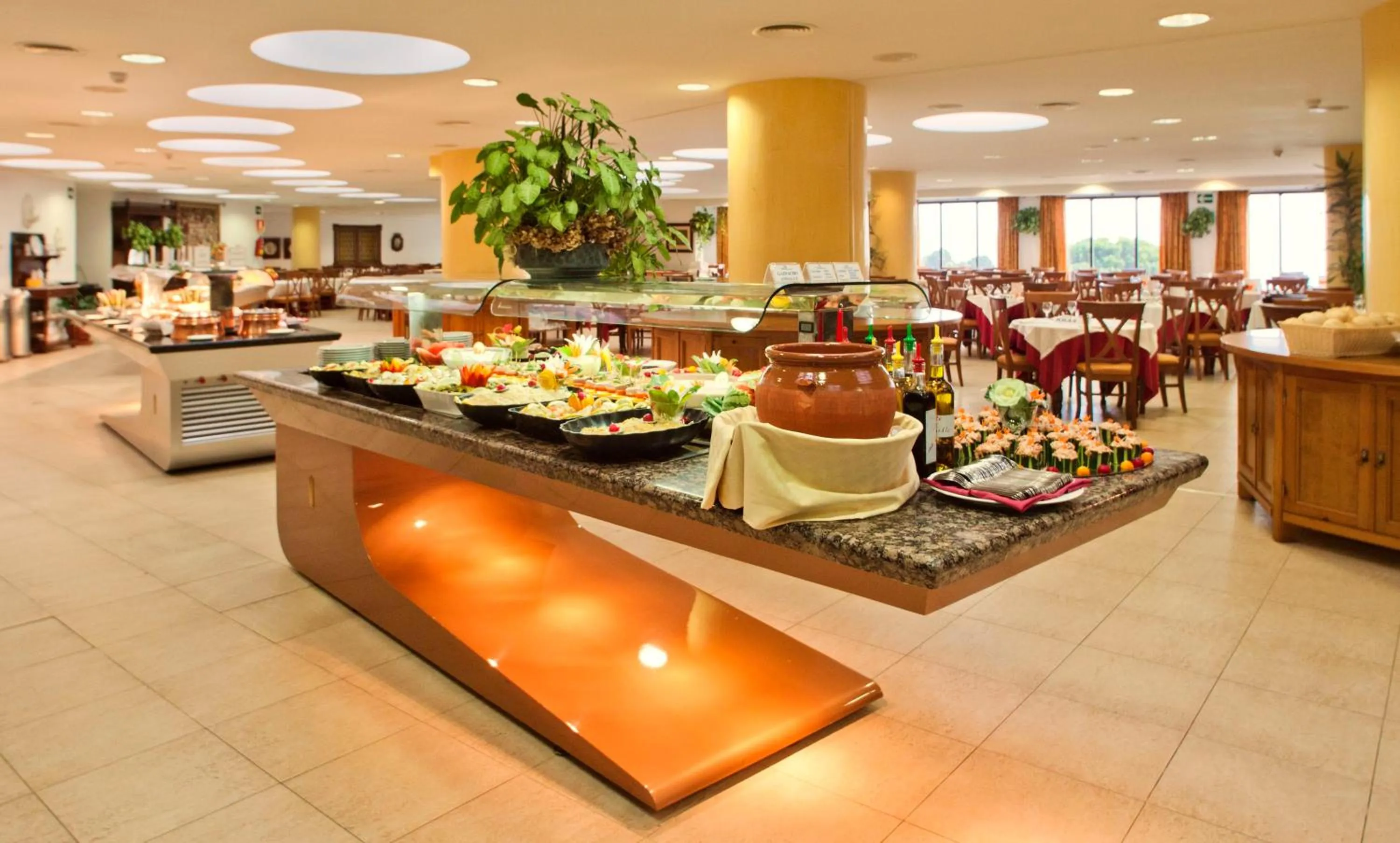 Restaurant/places to eat in TRH Mijas