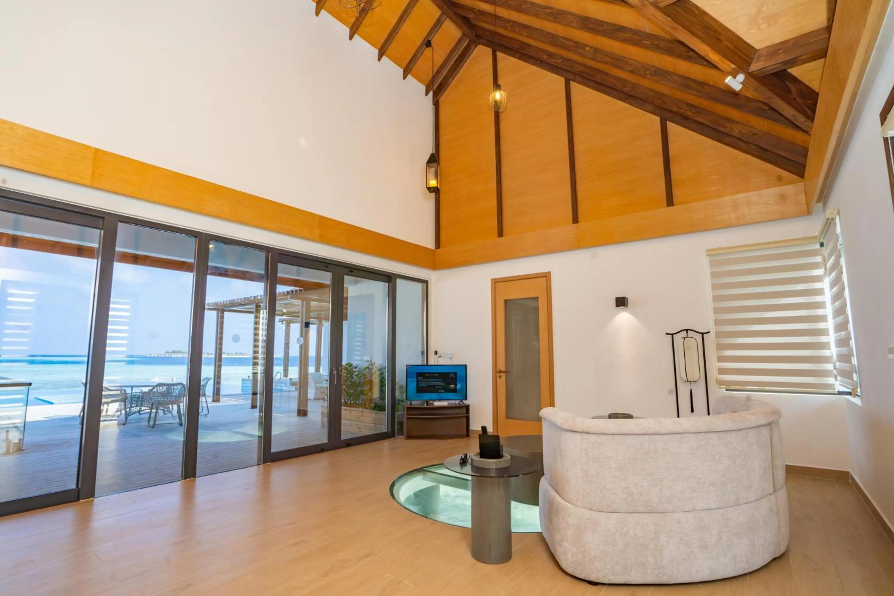 TV and multimedia in NOOE Maldives Kunaavashi