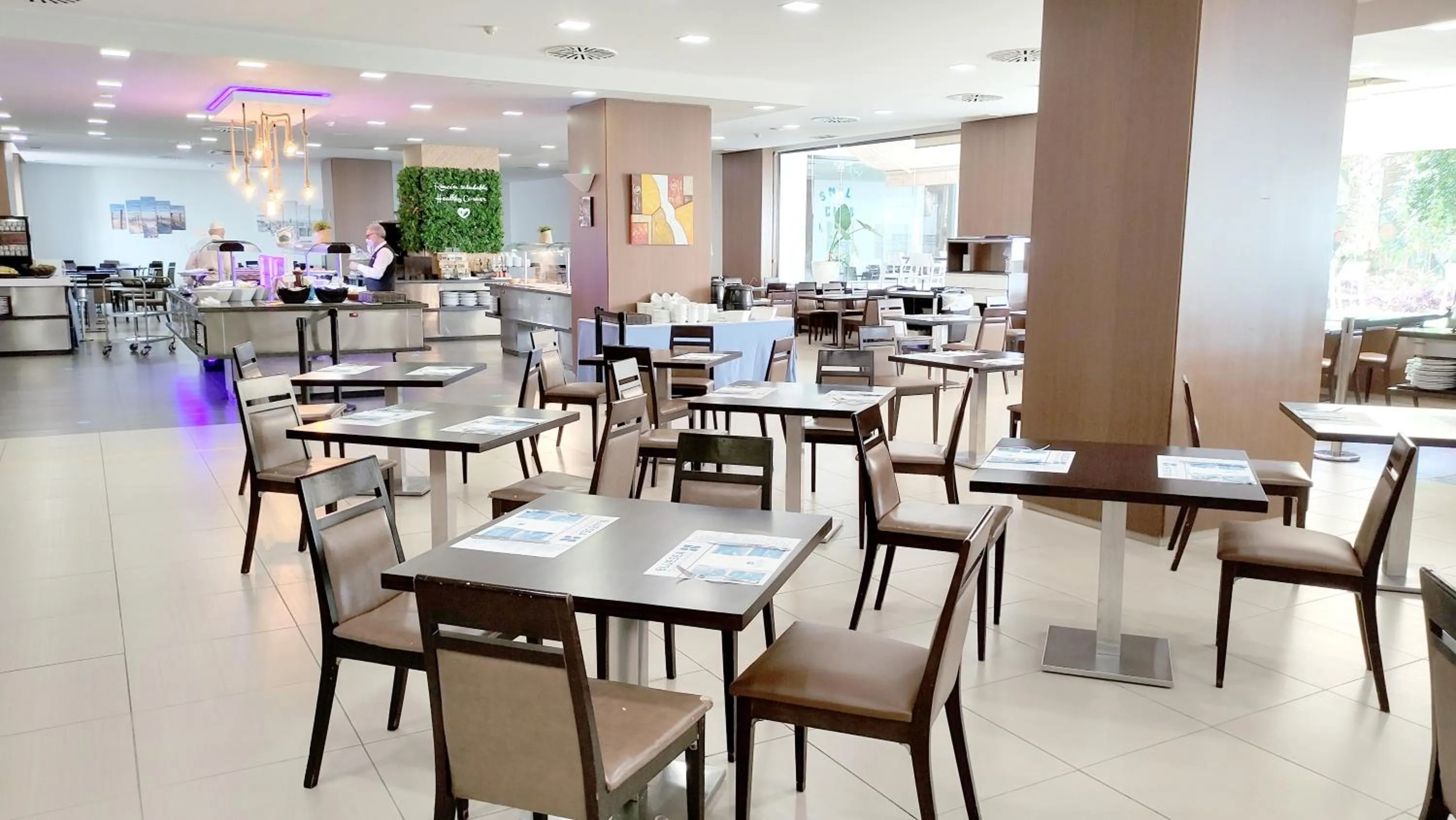 Restaurant/places to eat in BLUESEA Gran Cervantes