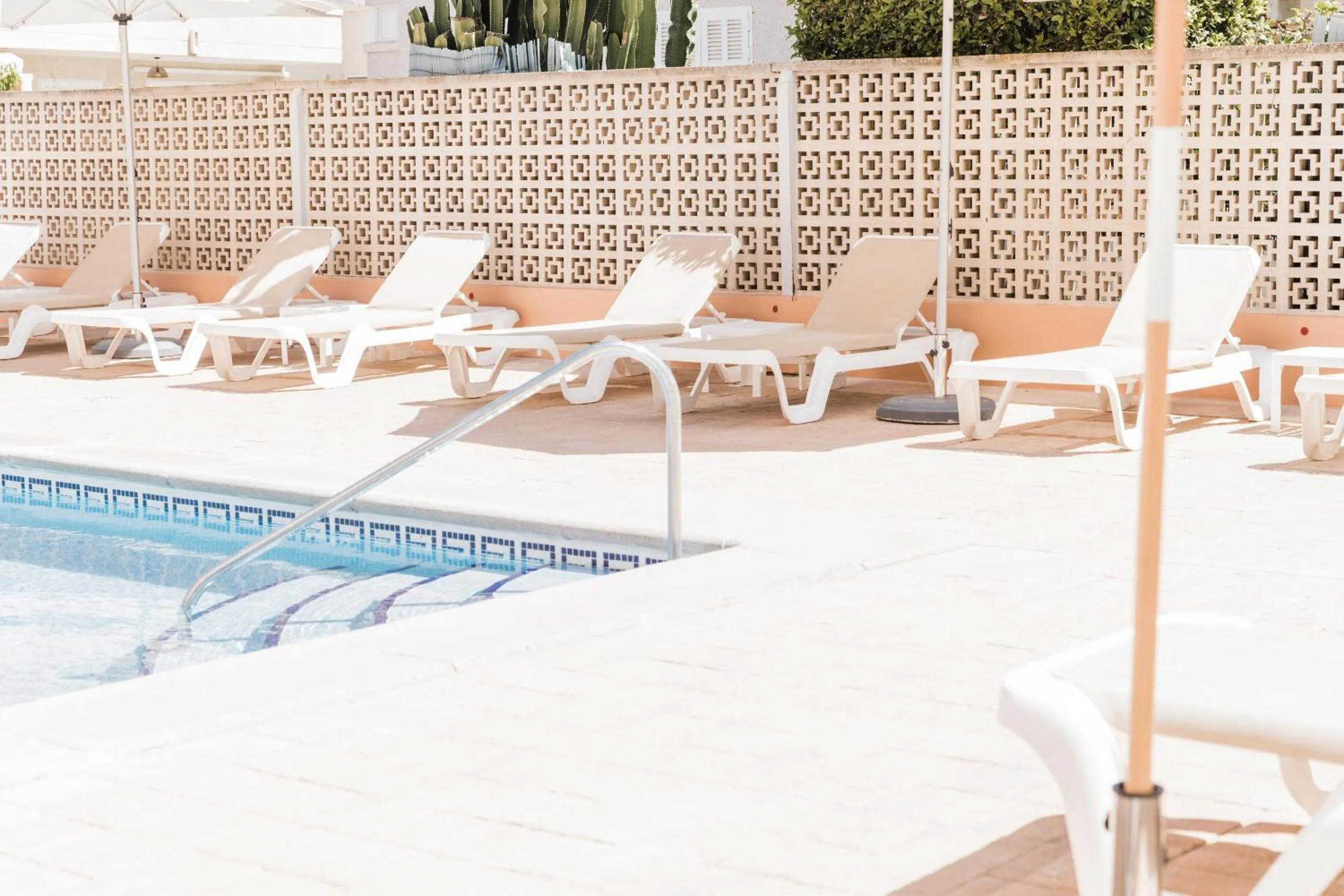 Swimming pool in Hotel Golf Beach