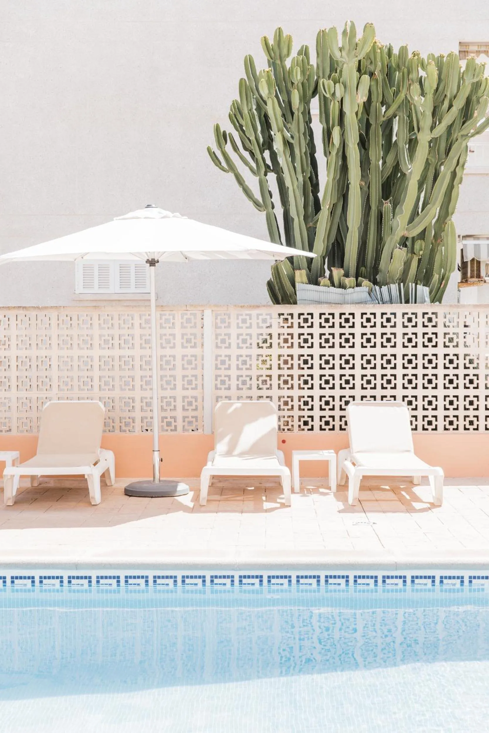 Swimming pool in Hotel Golf Beach