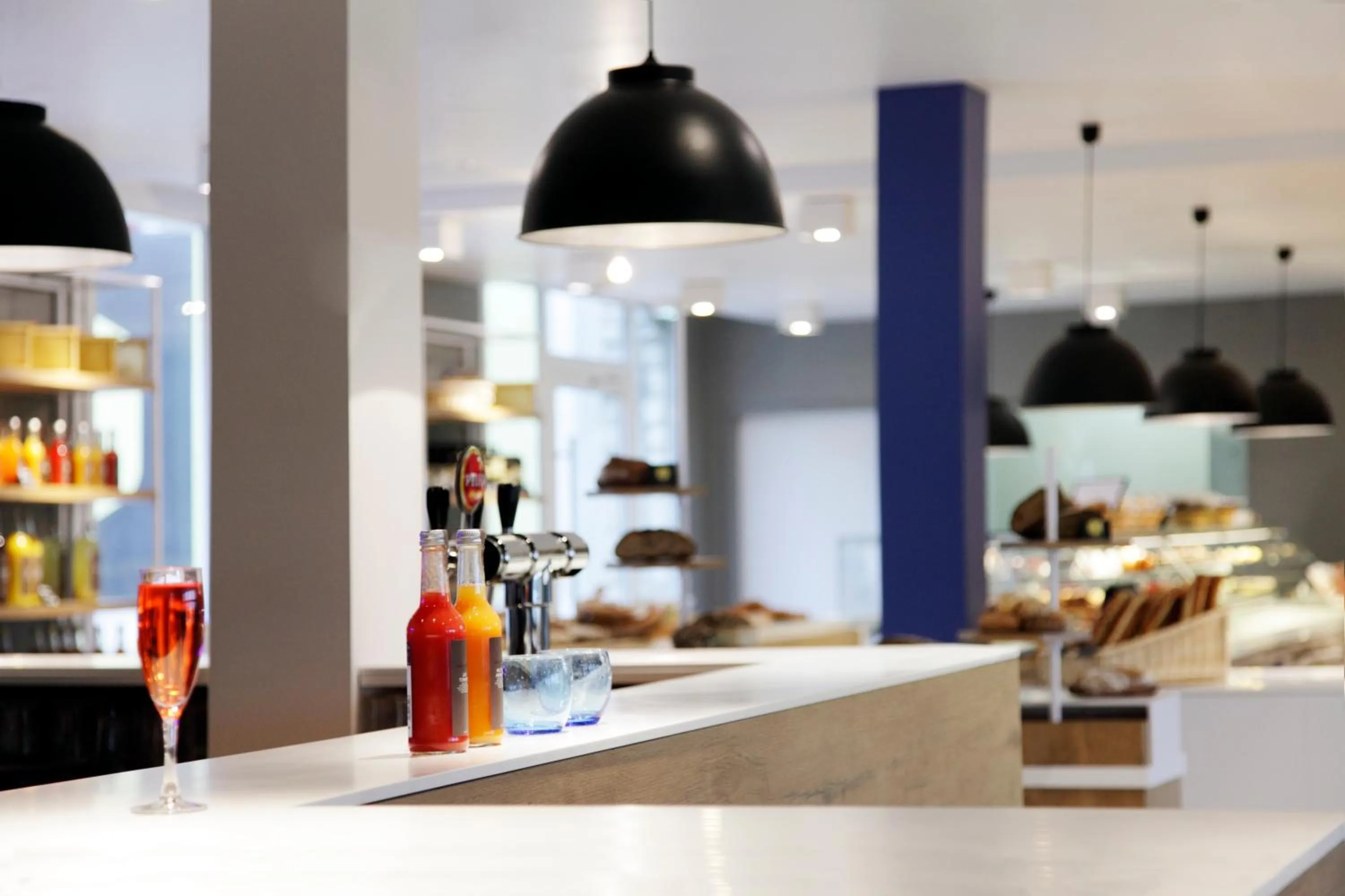 Restaurant/places to eat in La Ruche