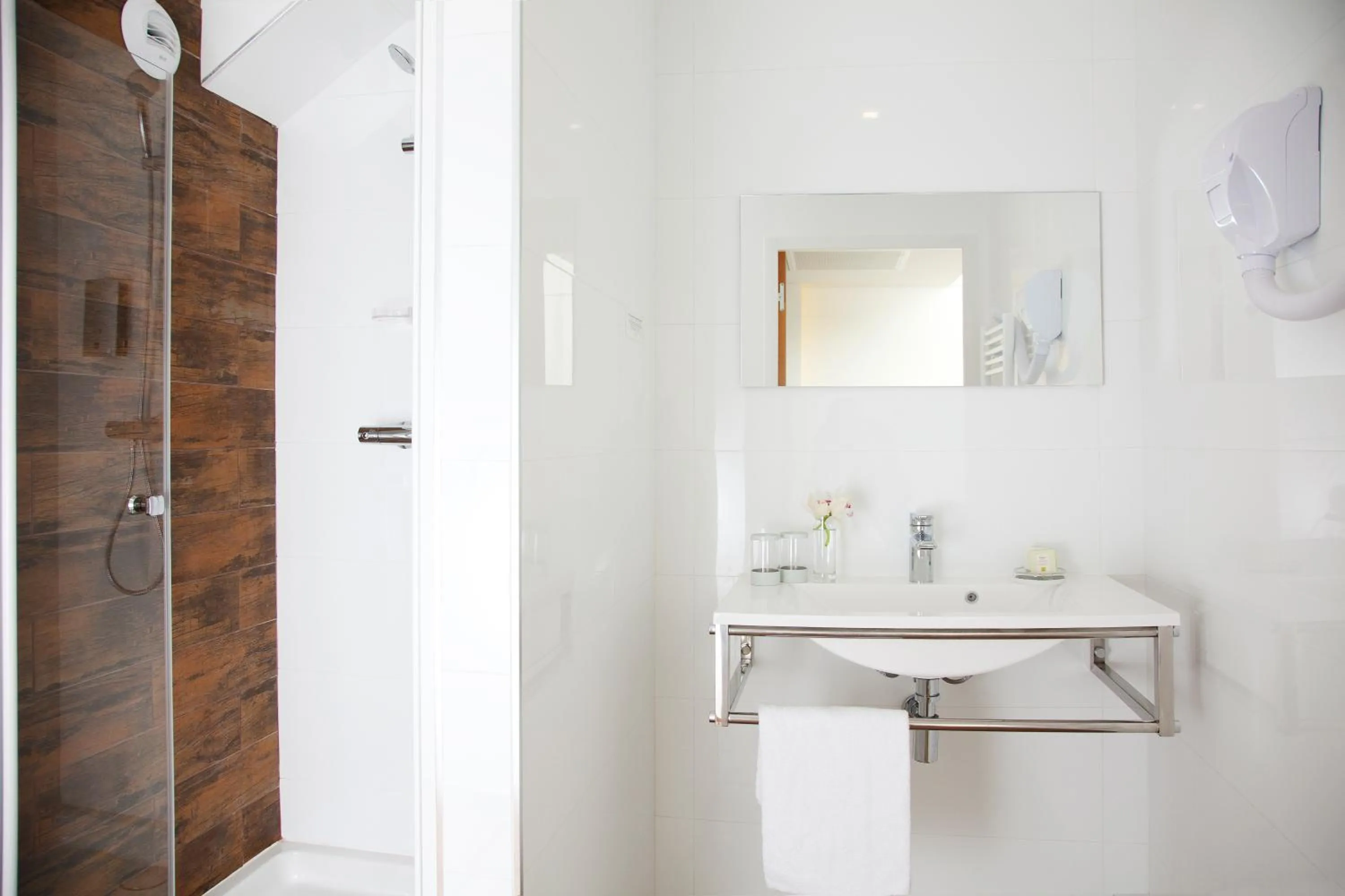 Bathroom in La Ruche