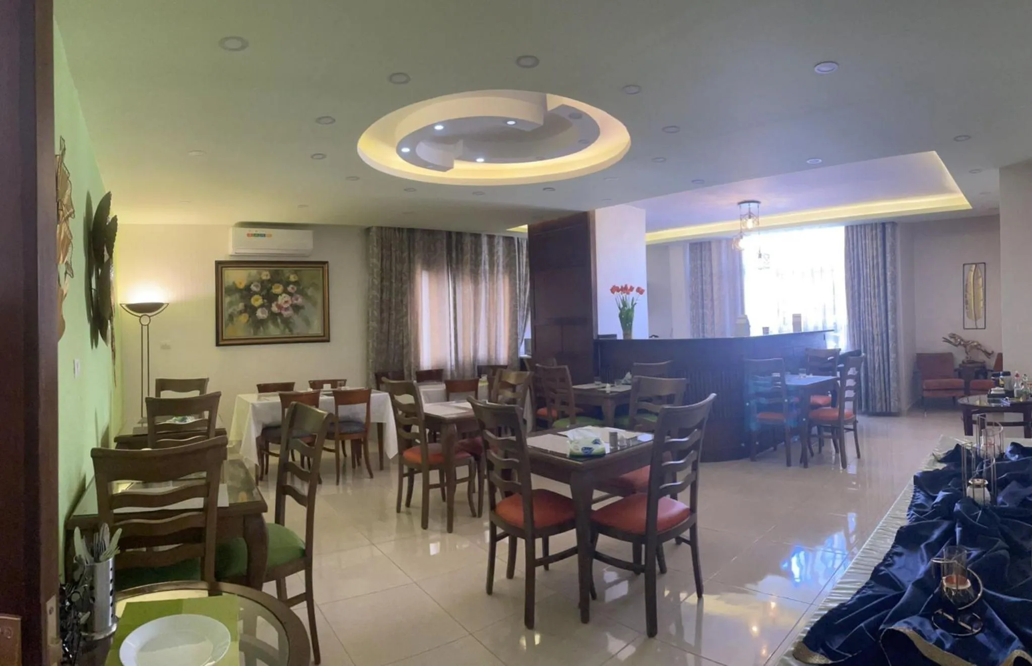 Restaurant/places to eat in Tell Madaba