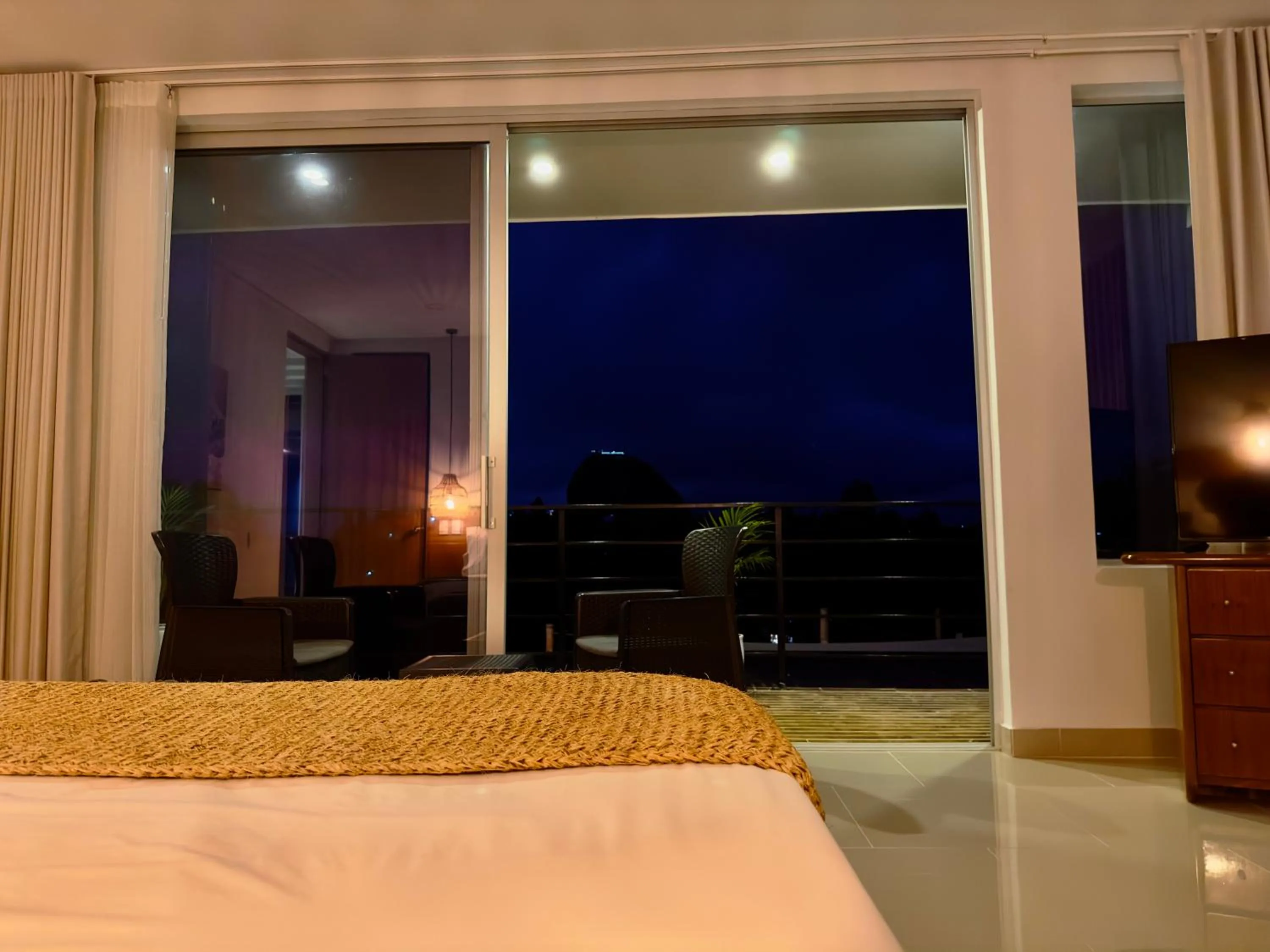 Night, Bed in Arvum Hotel Boutique