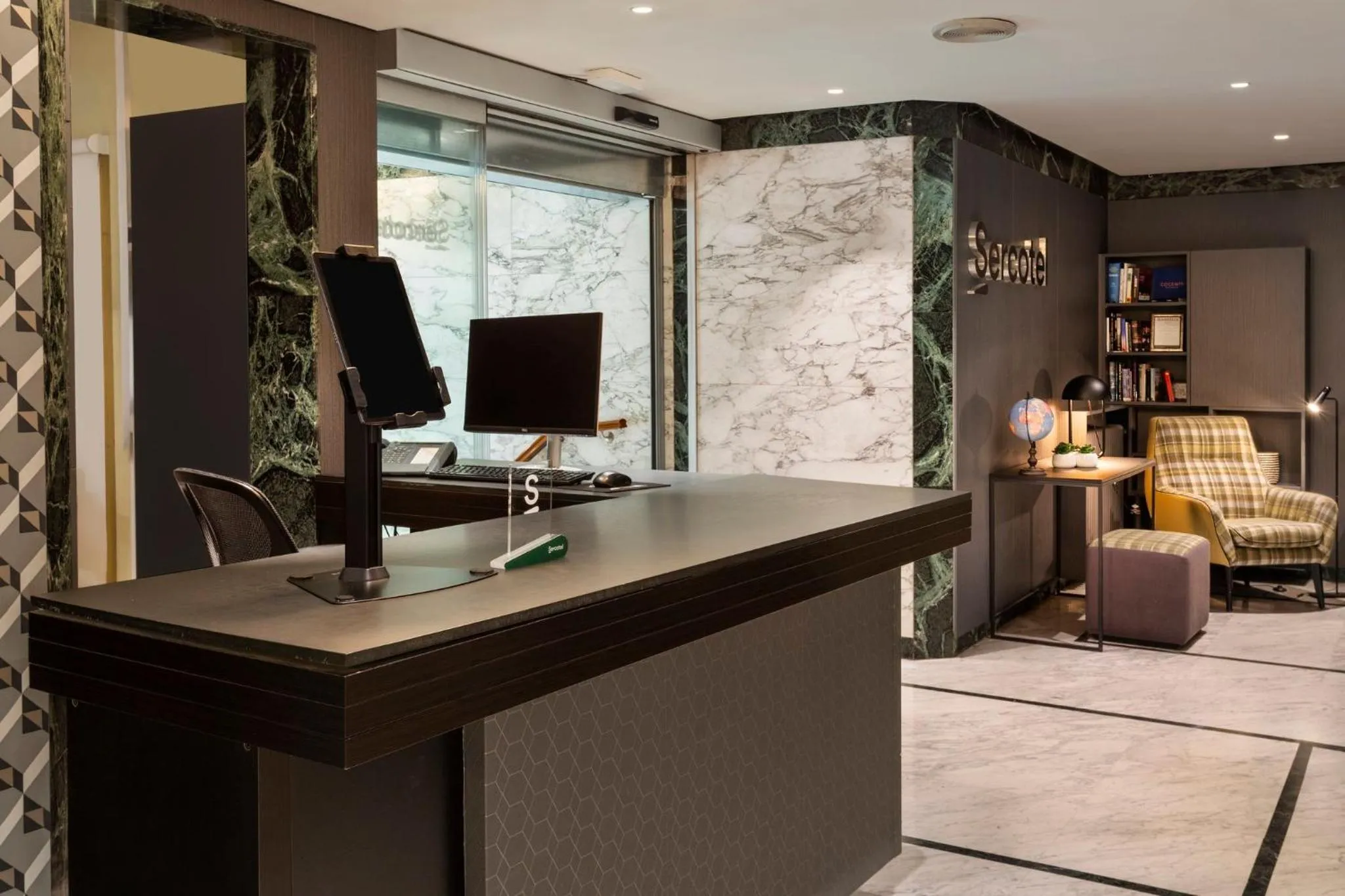 Lobby or reception in Sercotel Togumar