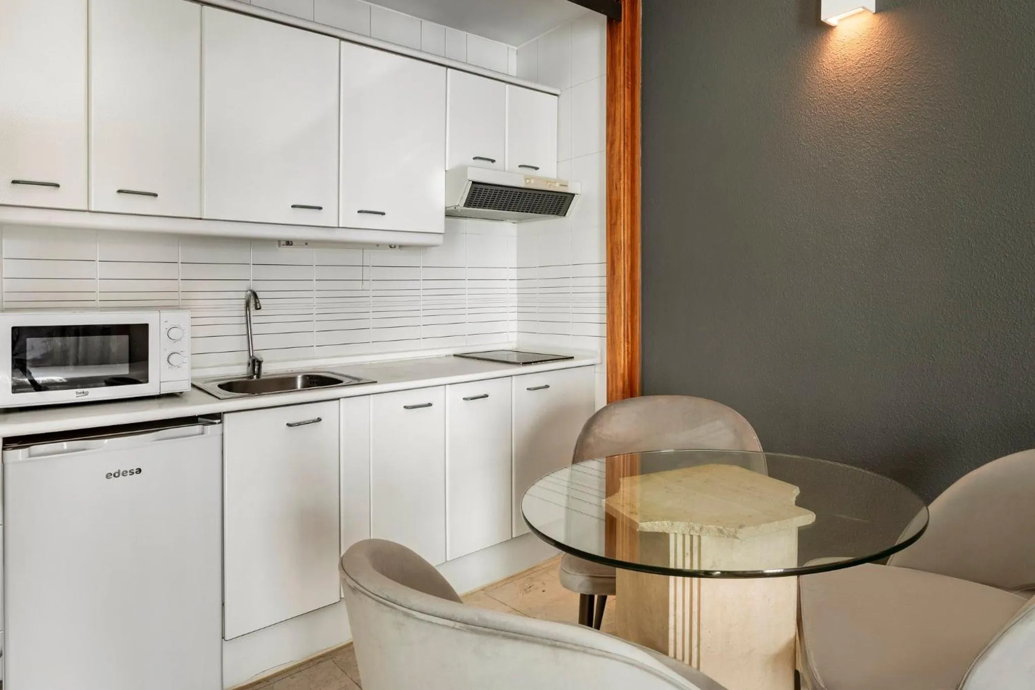 Kitchen or kitchenette in Sercotel Togumar