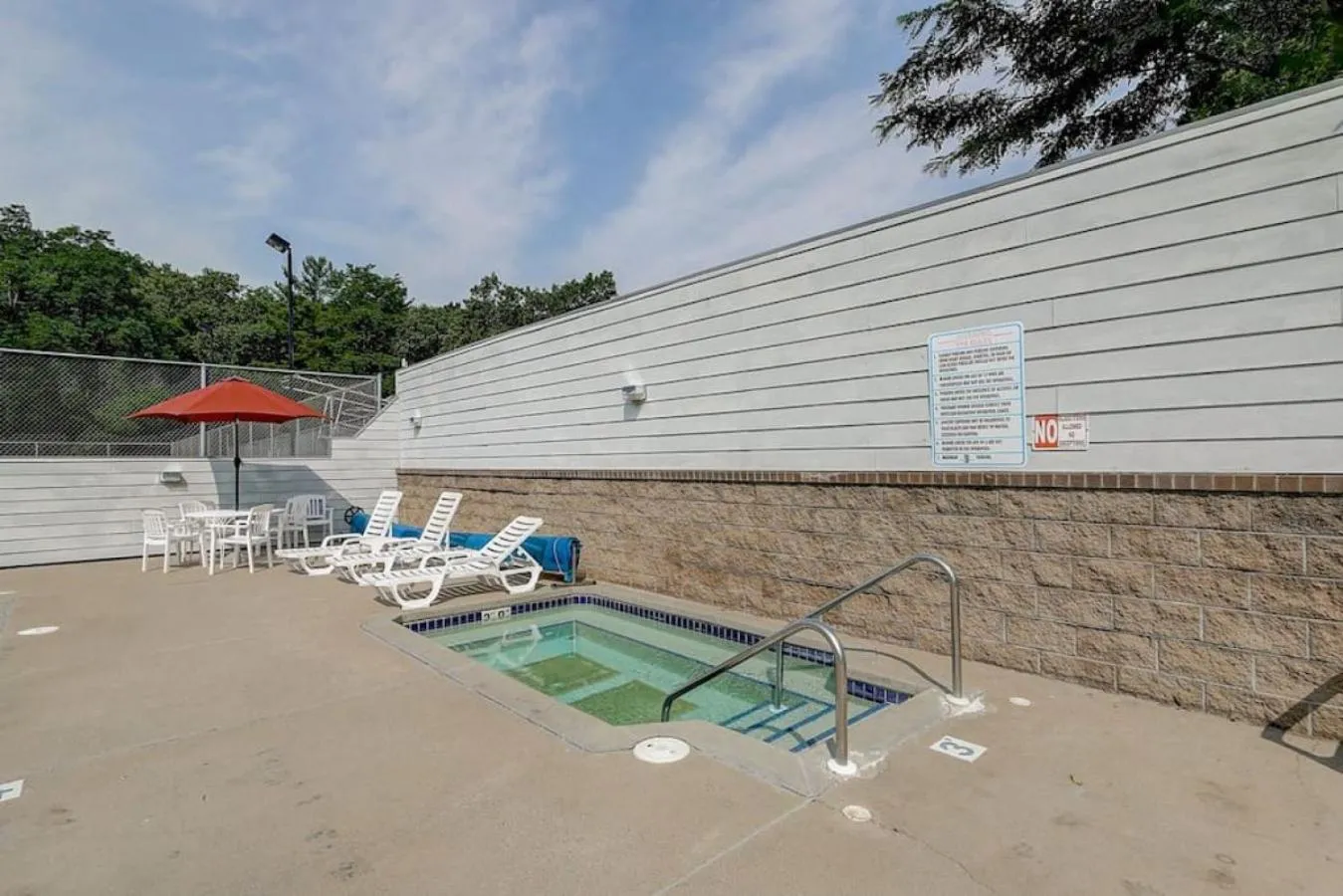 Hot Tub in Family Dreams Condo at Lighthouse Cove