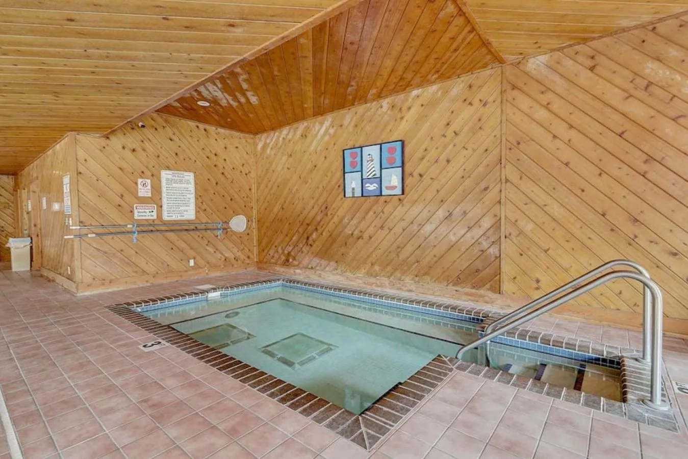 Hot Tub in Family Dreams Condo at Lighthouse Cove