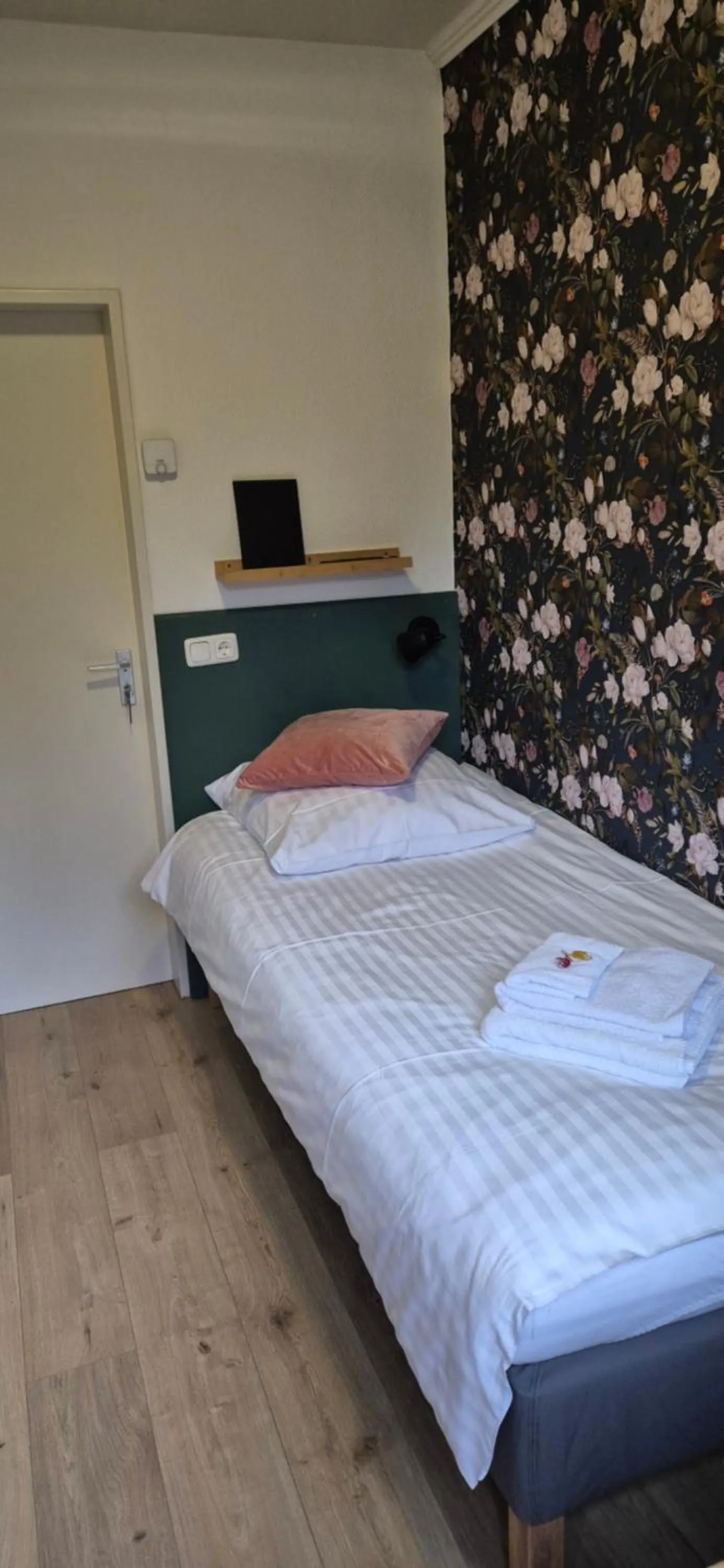 Bed in Orchidee Altenau