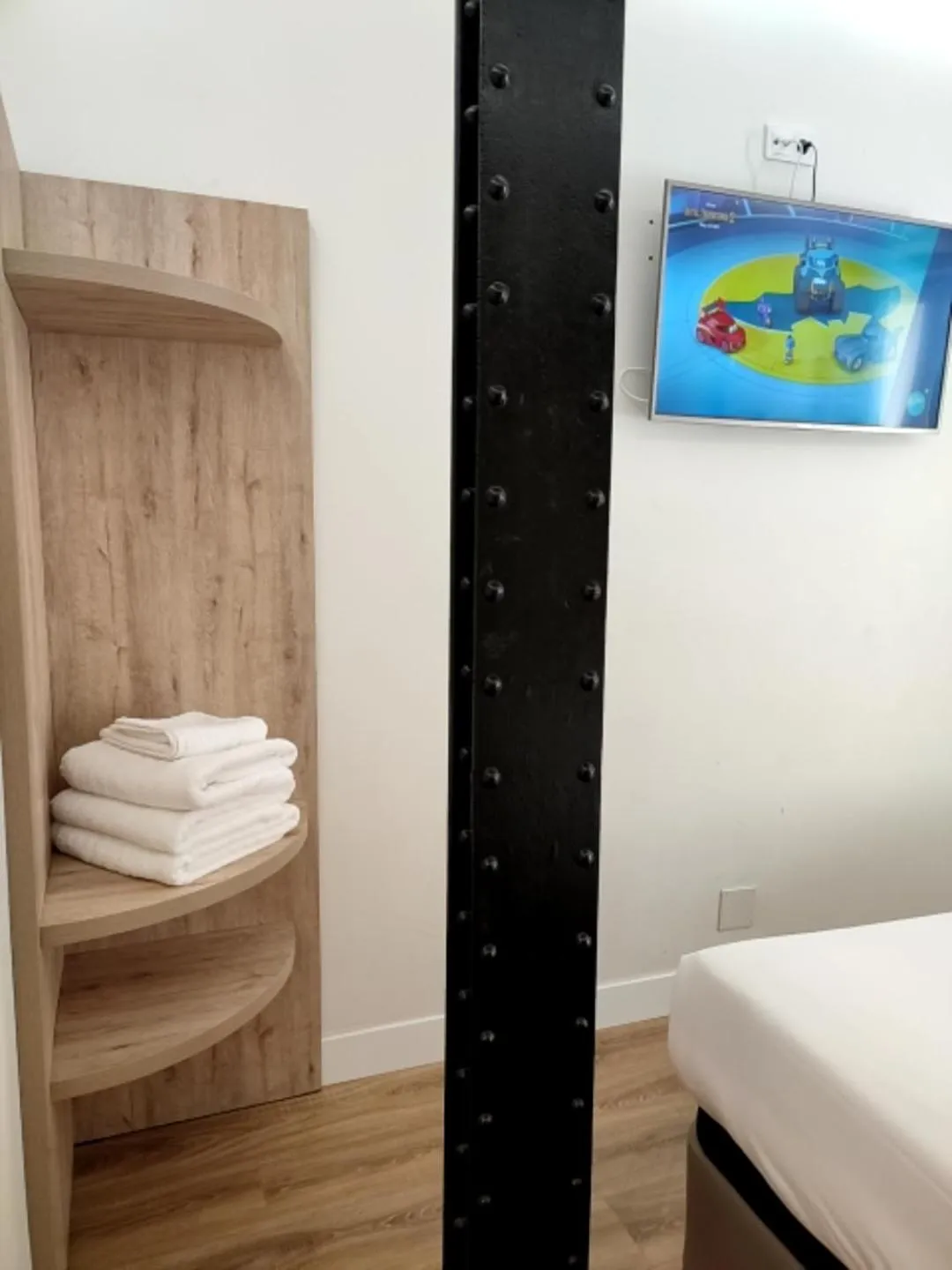 Bedroom, Bed in Hostal Manuela by gaiarooms