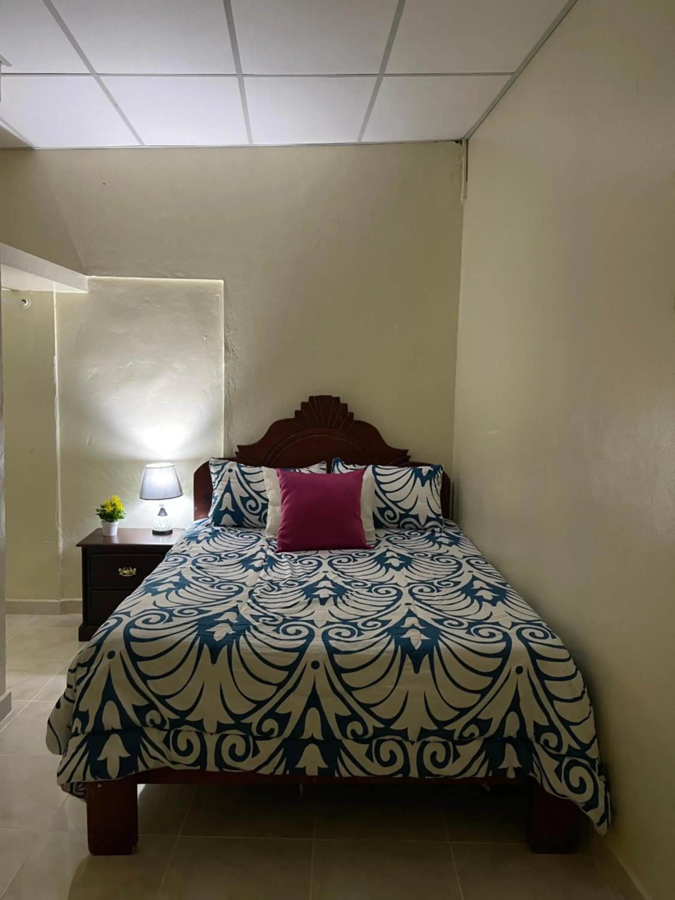 Classic Triple Room in VBermor Hotel Classic Triple Room in VBermor Hotel